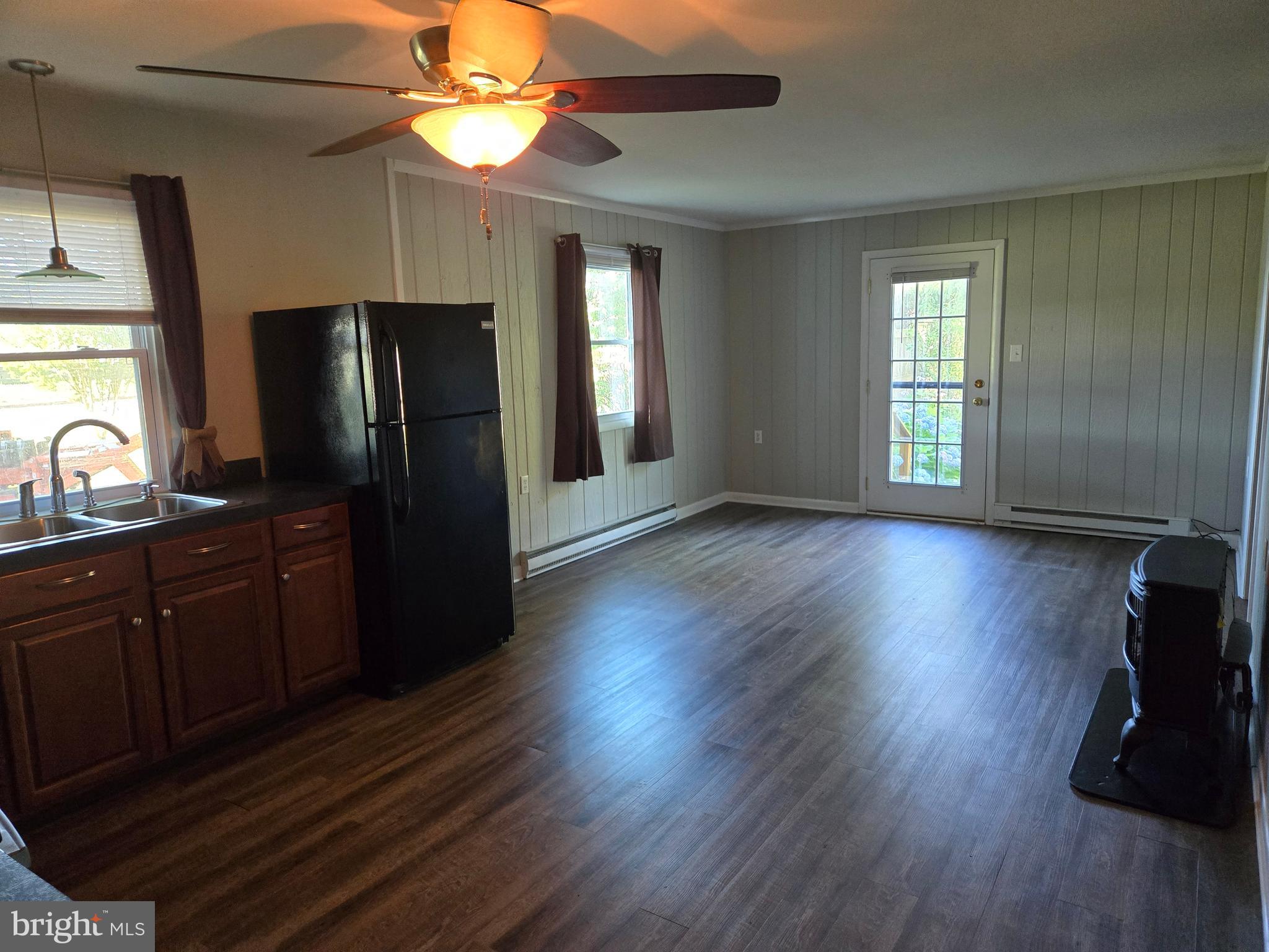GRASONVILLE - Residential Lease
