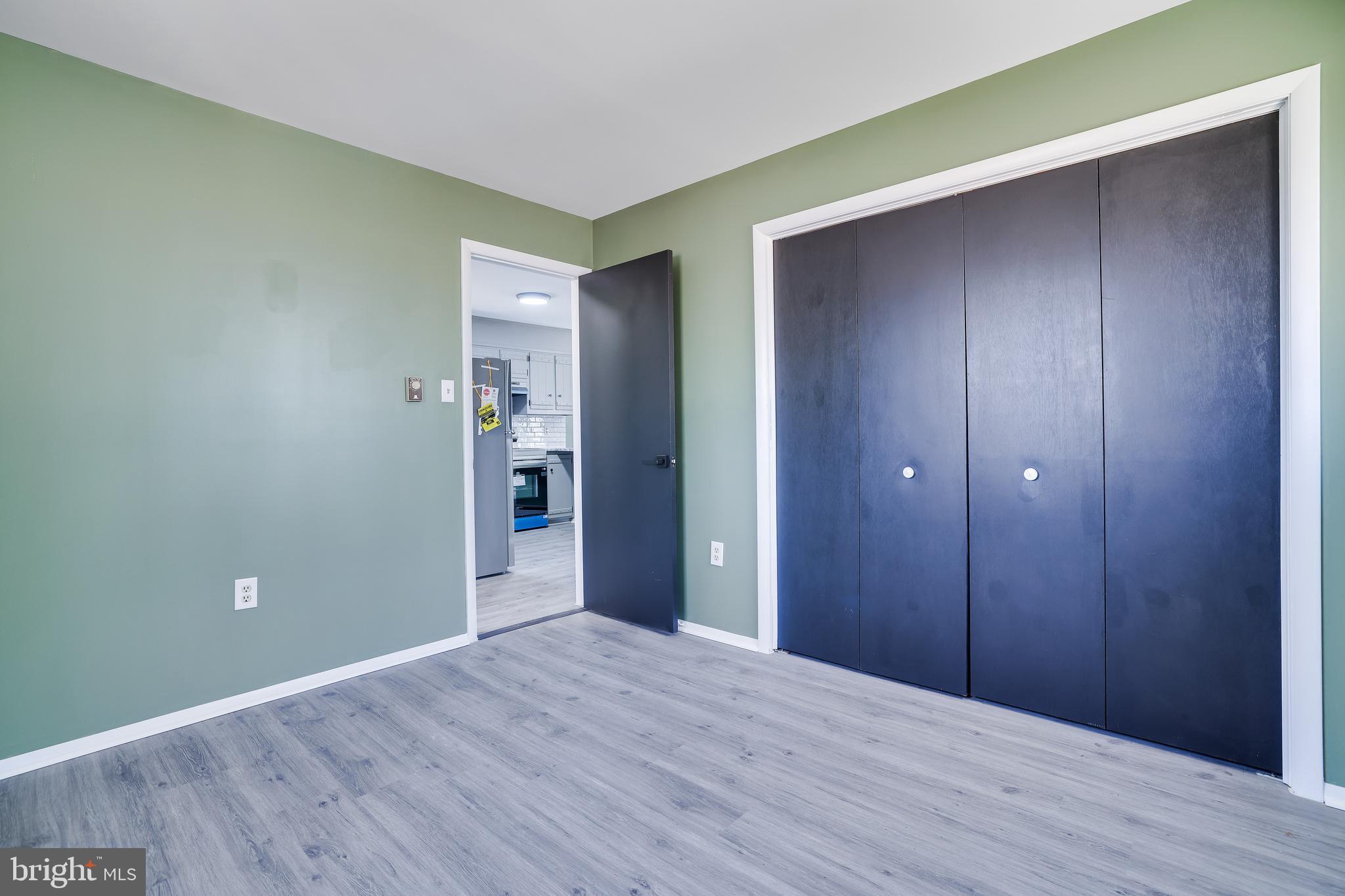 BIRCHES WEST - Residential