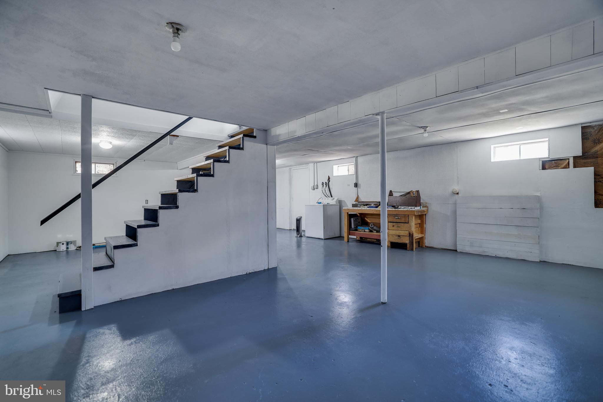 BIRCHES WEST - Residential