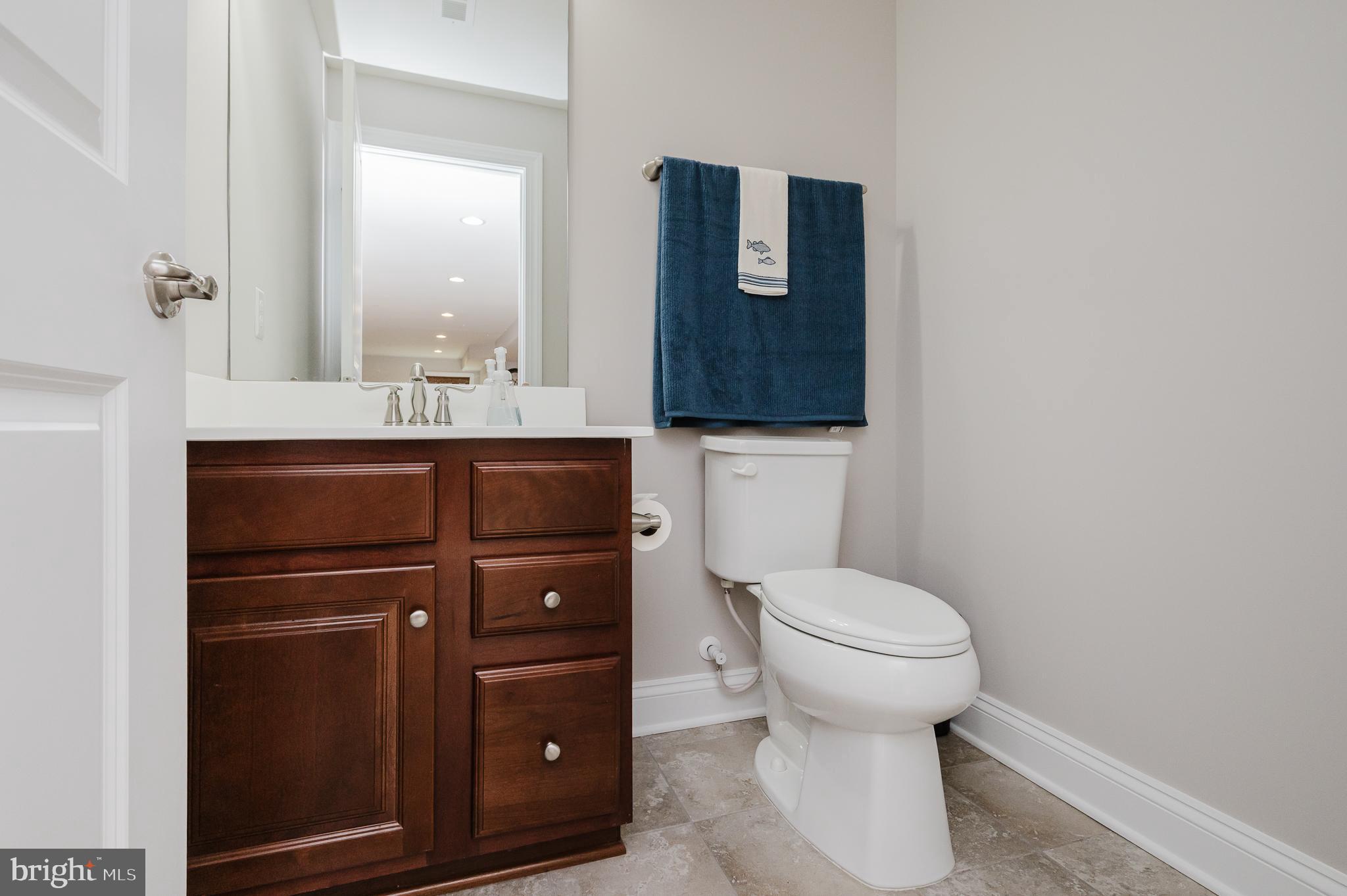 FALLSTON COMMONS - Residential