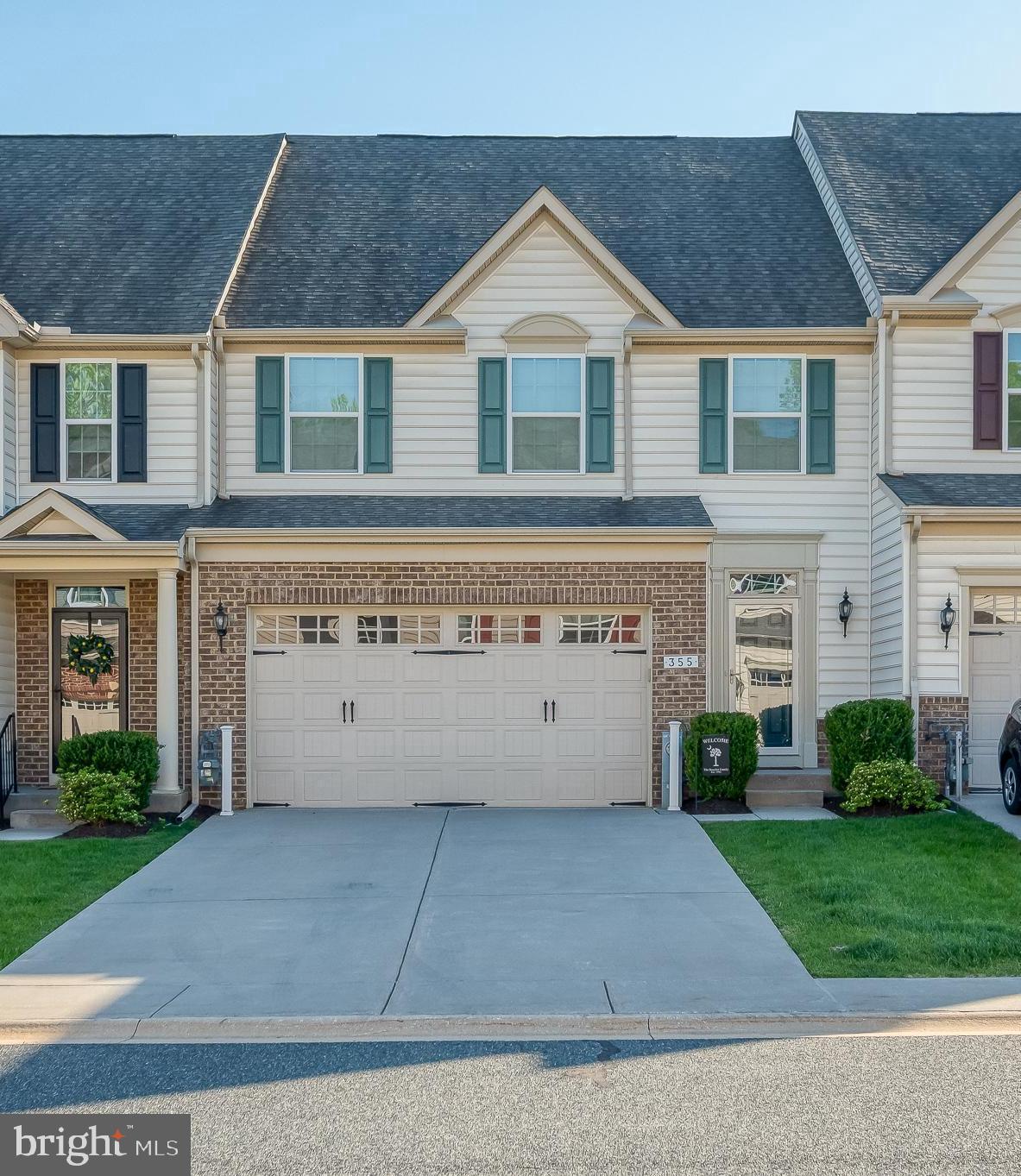 FALLSTON COMMONS - Residential