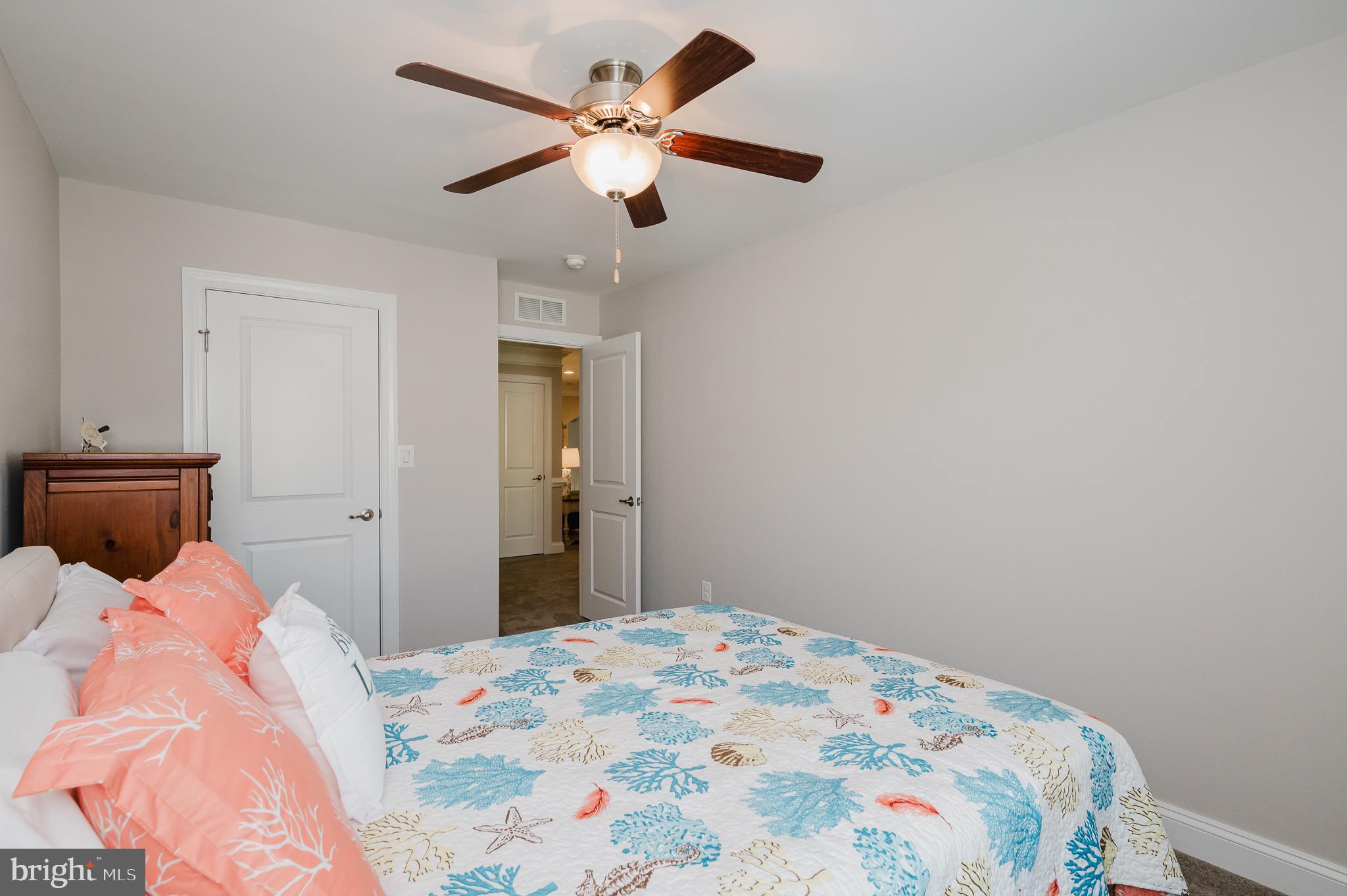 FALLSTON COMMONS - Residential