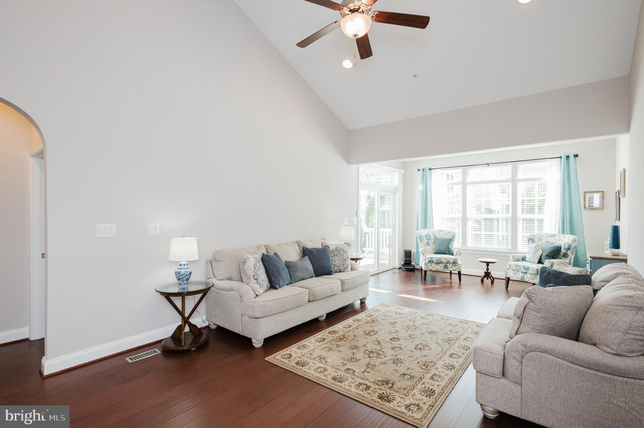 FALLSTON COMMONS - Residential