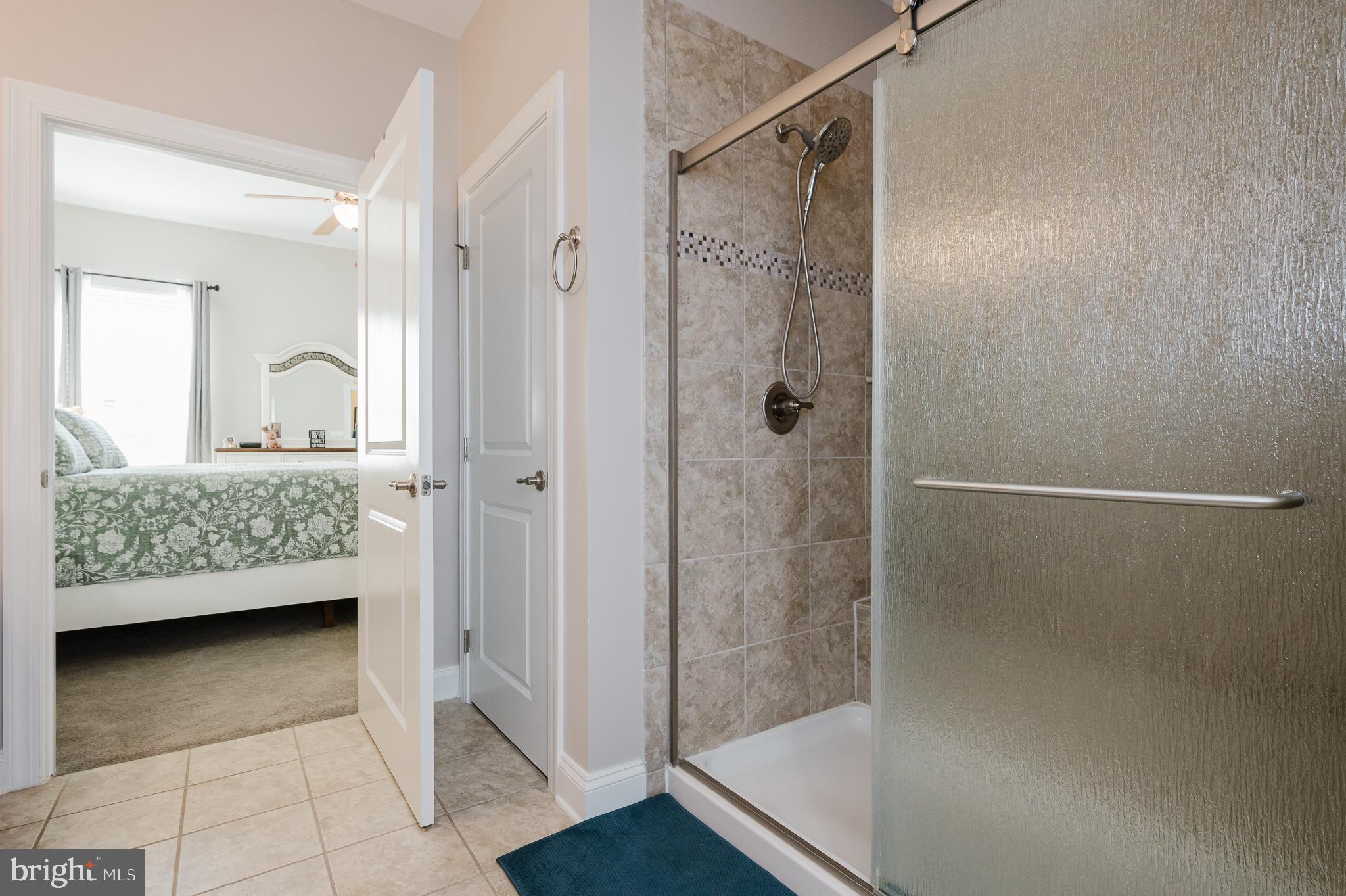 FALLSTON COMMONS - Residential