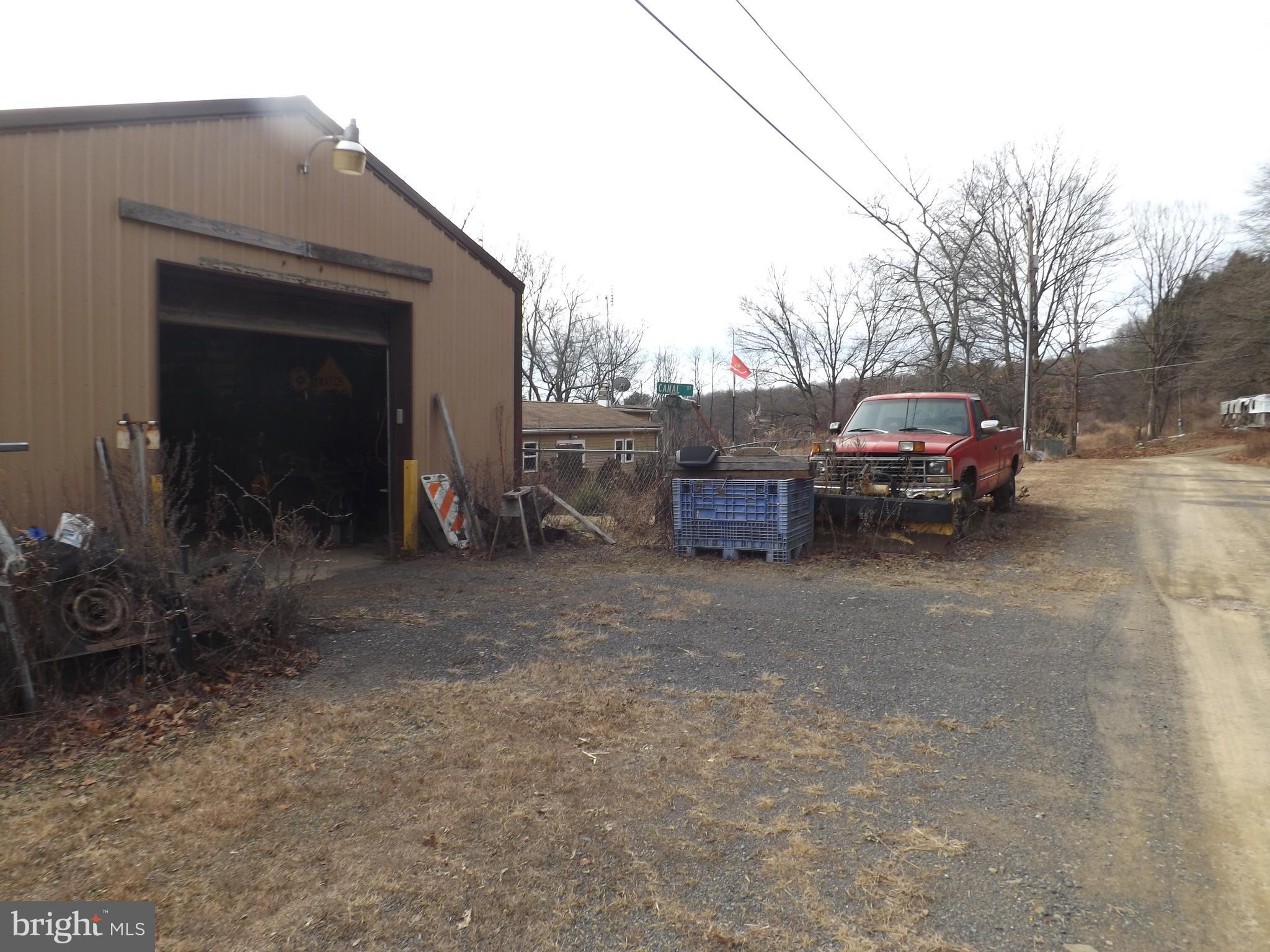 NORTH MANHEIM TWP - Residential