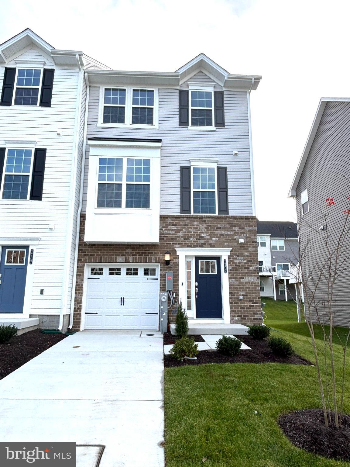 WINSTEN ESTATES - Residential Lease