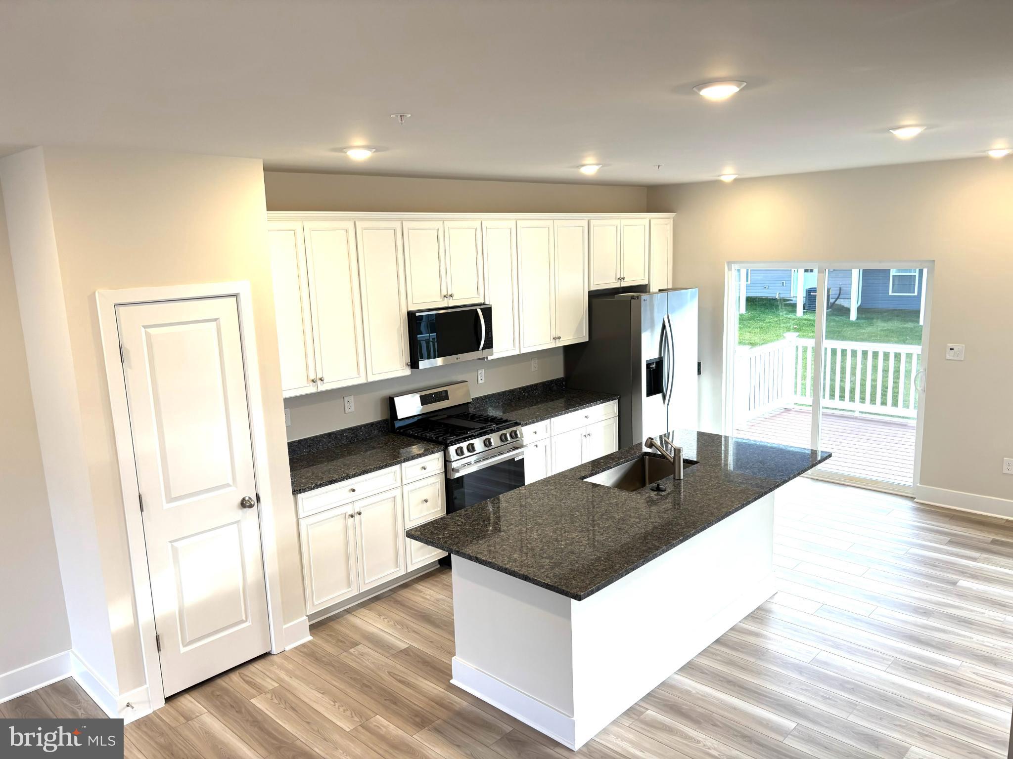 WINSTEN ESTATES - Residential Lease