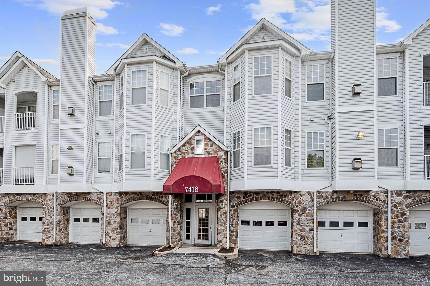 DEVON COURT - Residential