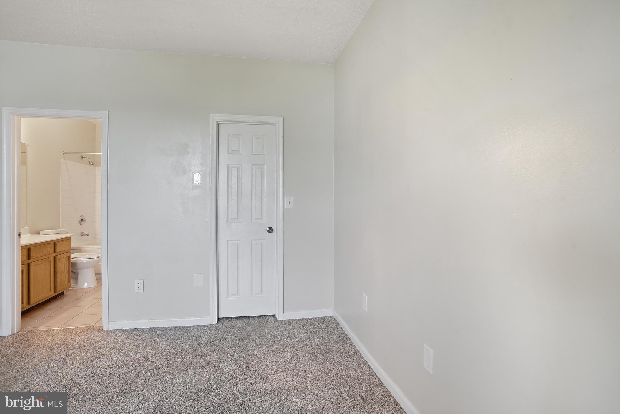 DEVON COURT - Residential