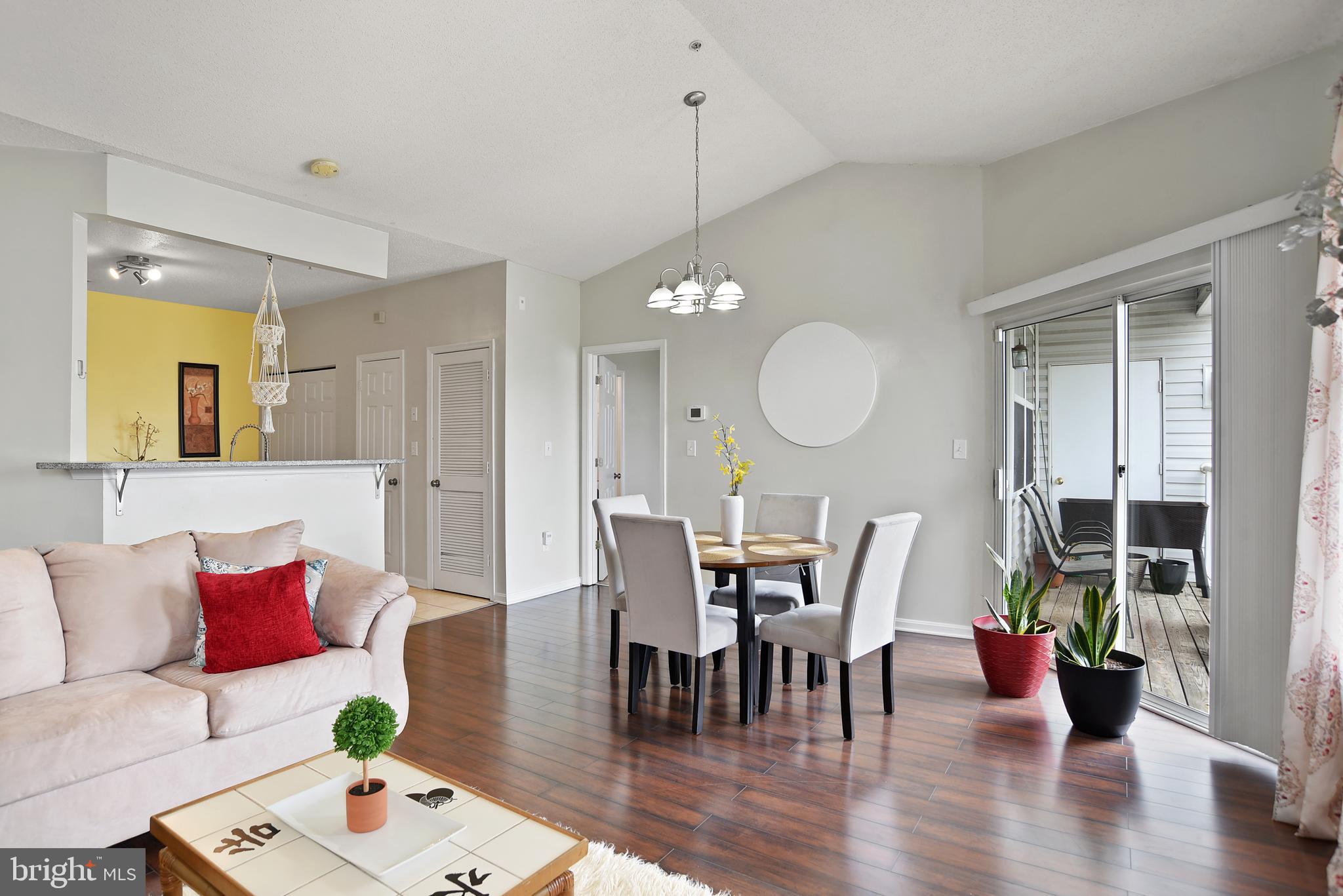 DEVON COURT - Residential