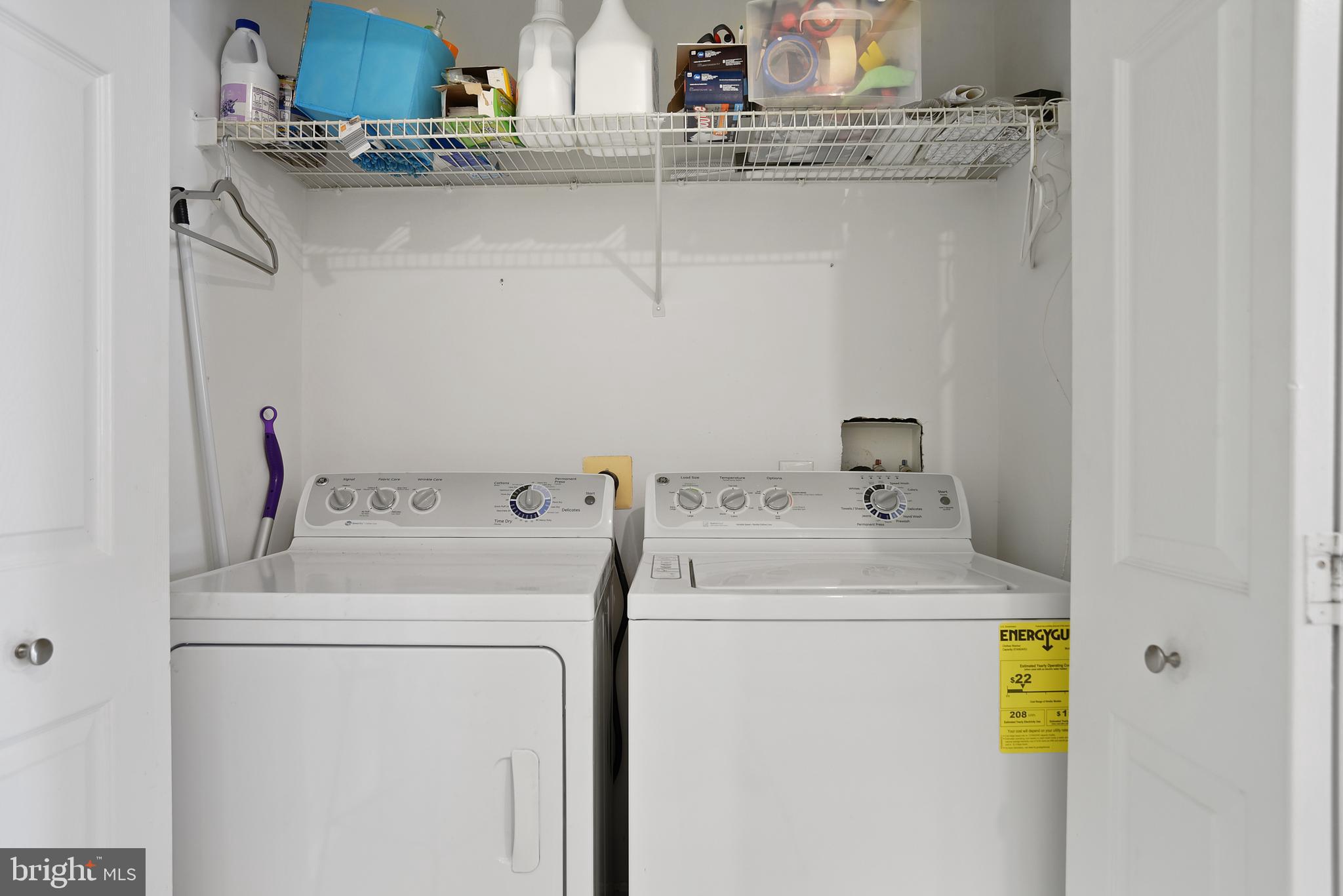 DEVON COURT - Residential