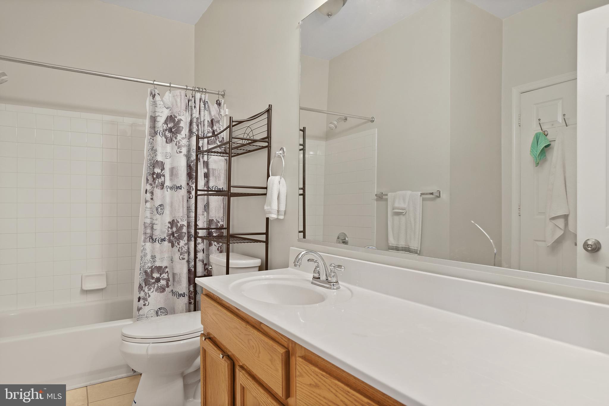 DEVON COURT - Residential