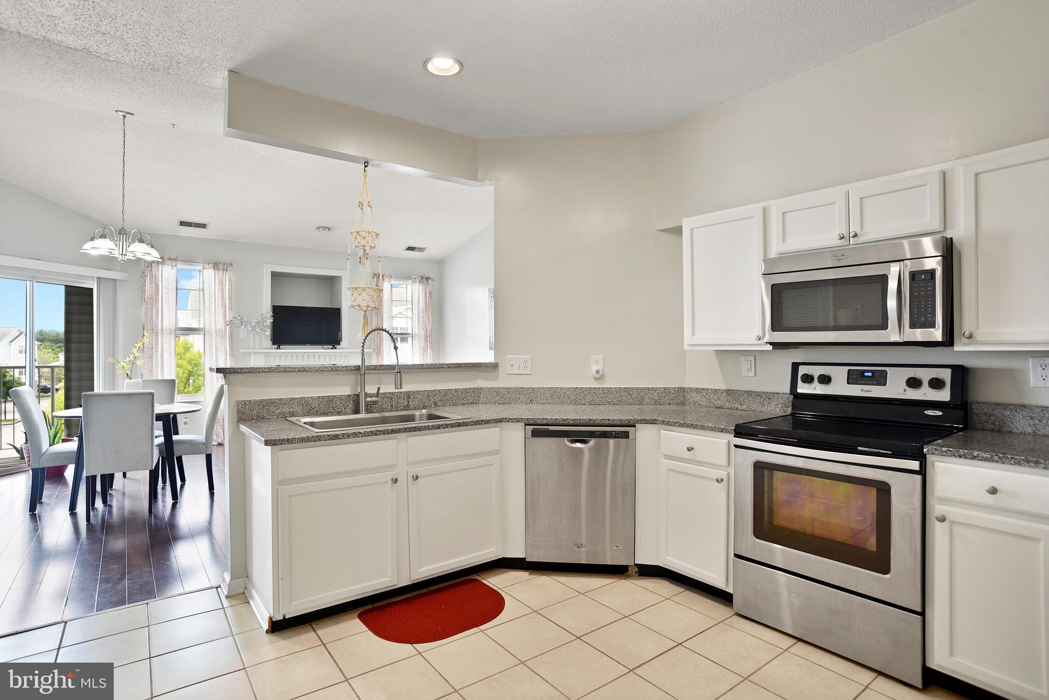 DEVON COURT - Residential