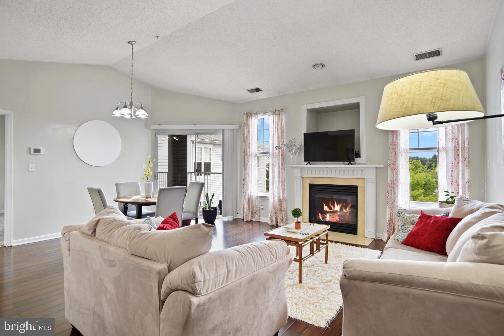 DEVON COURT - Residential