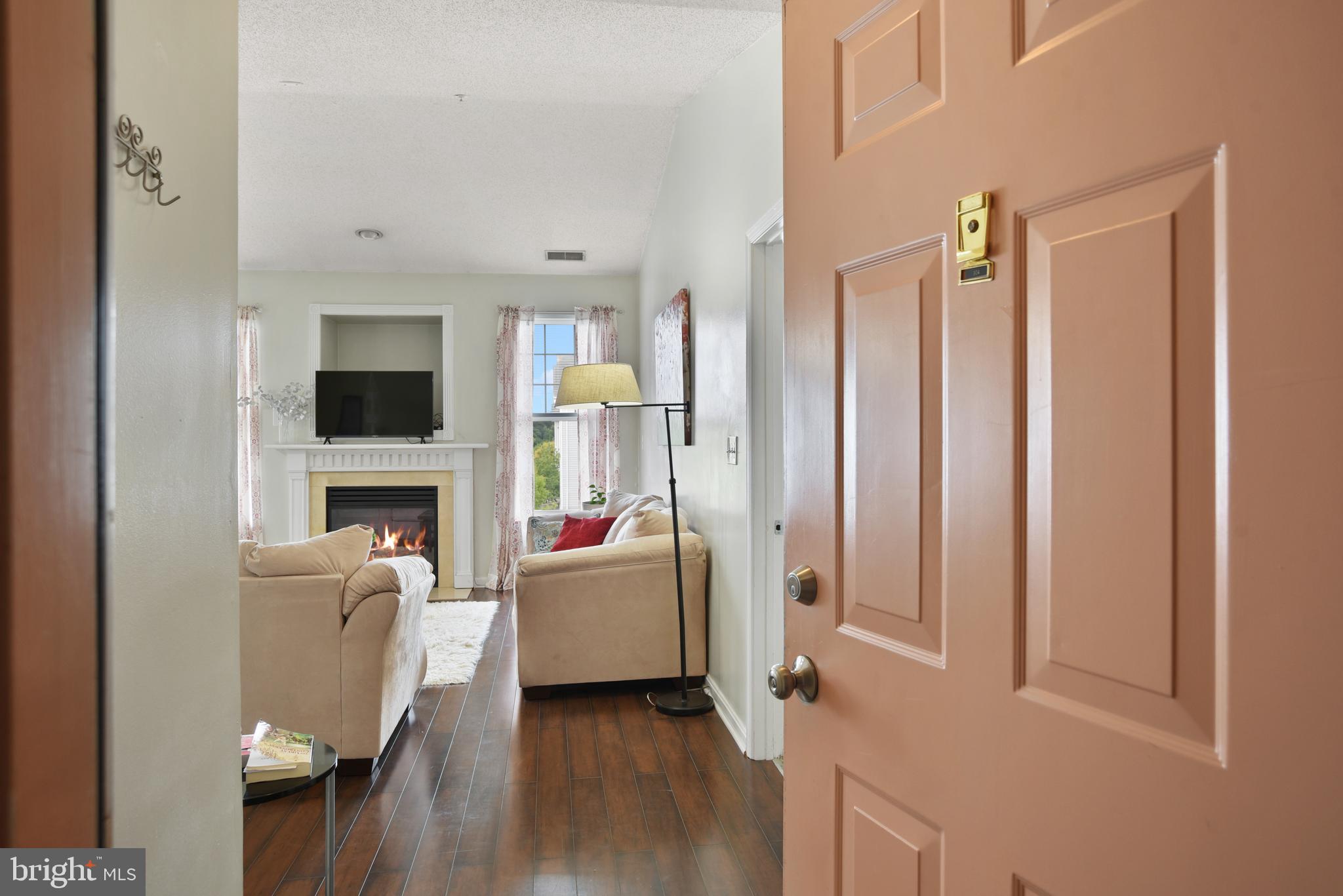 DEVON COURT - Residential