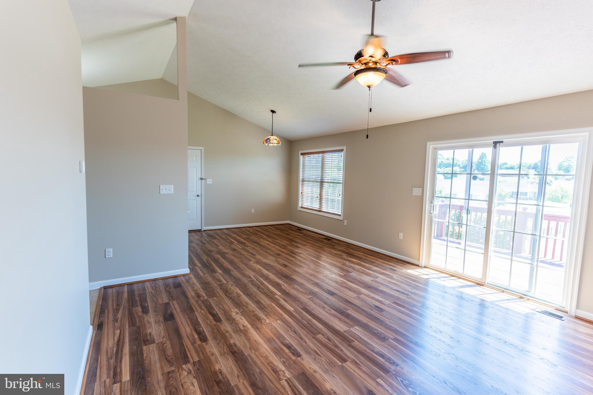 PEBBLE RIDGE - Residential