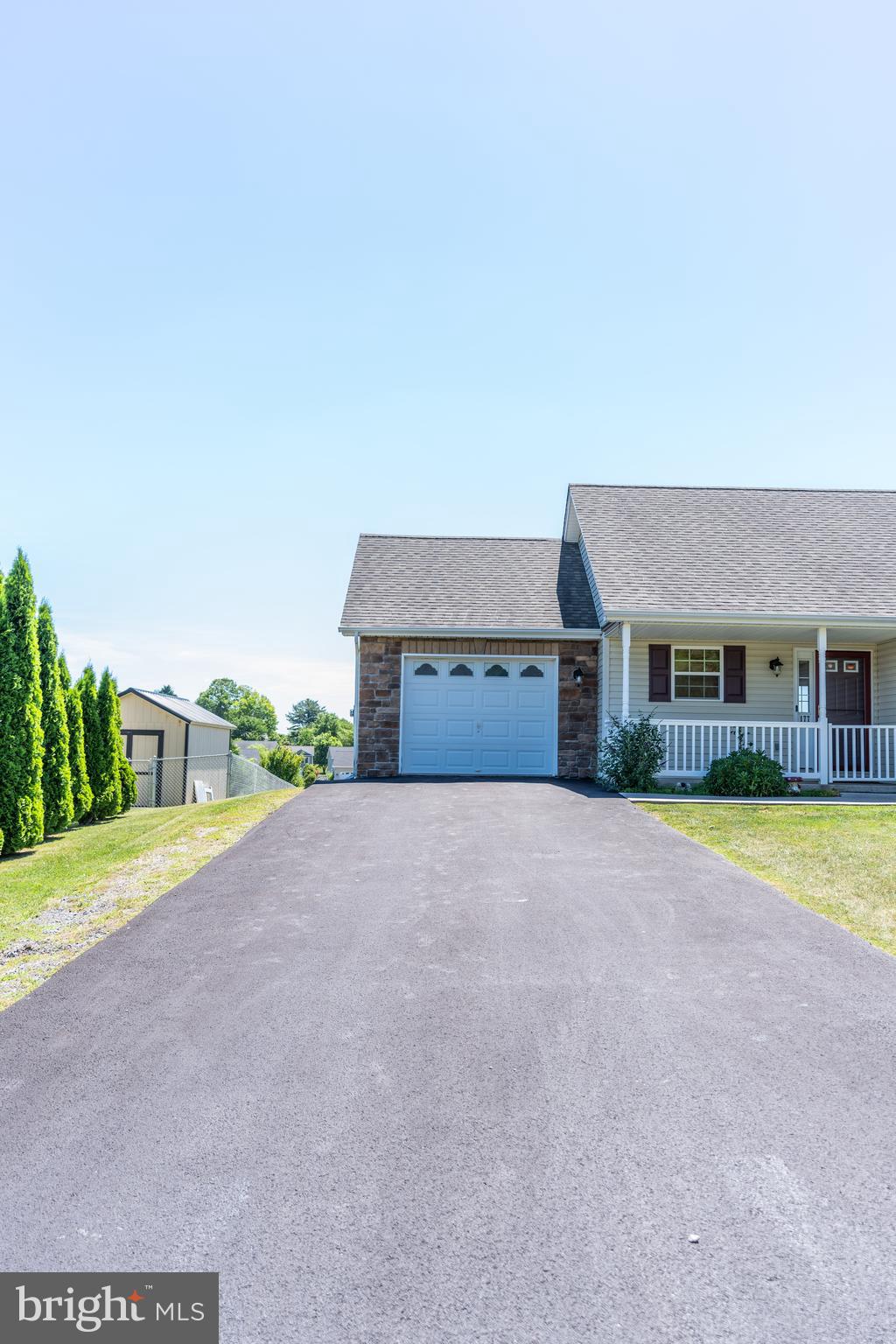 PEBBLE RIDGE - Residential