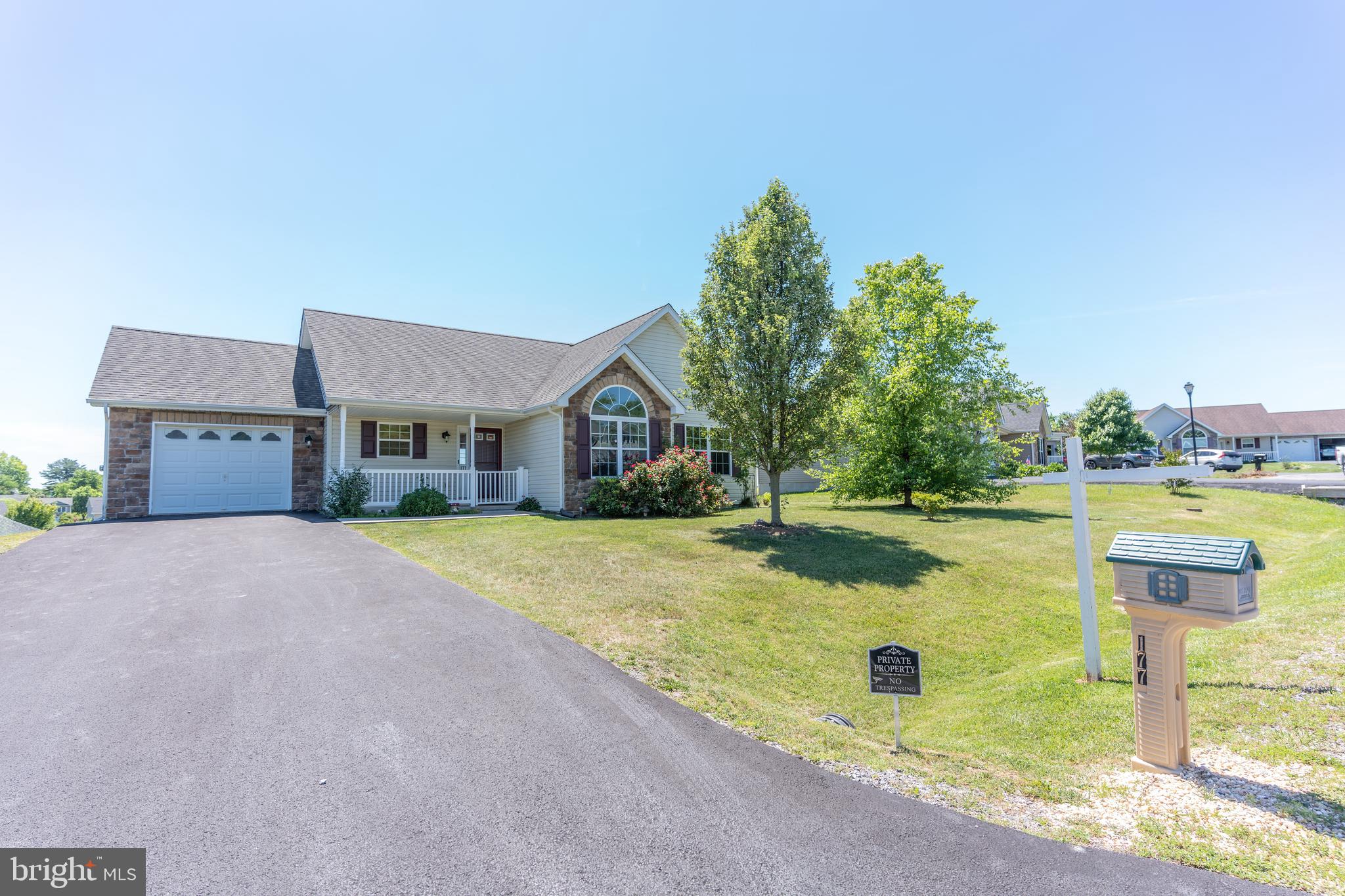 PEBBLE RIDGE - Residential