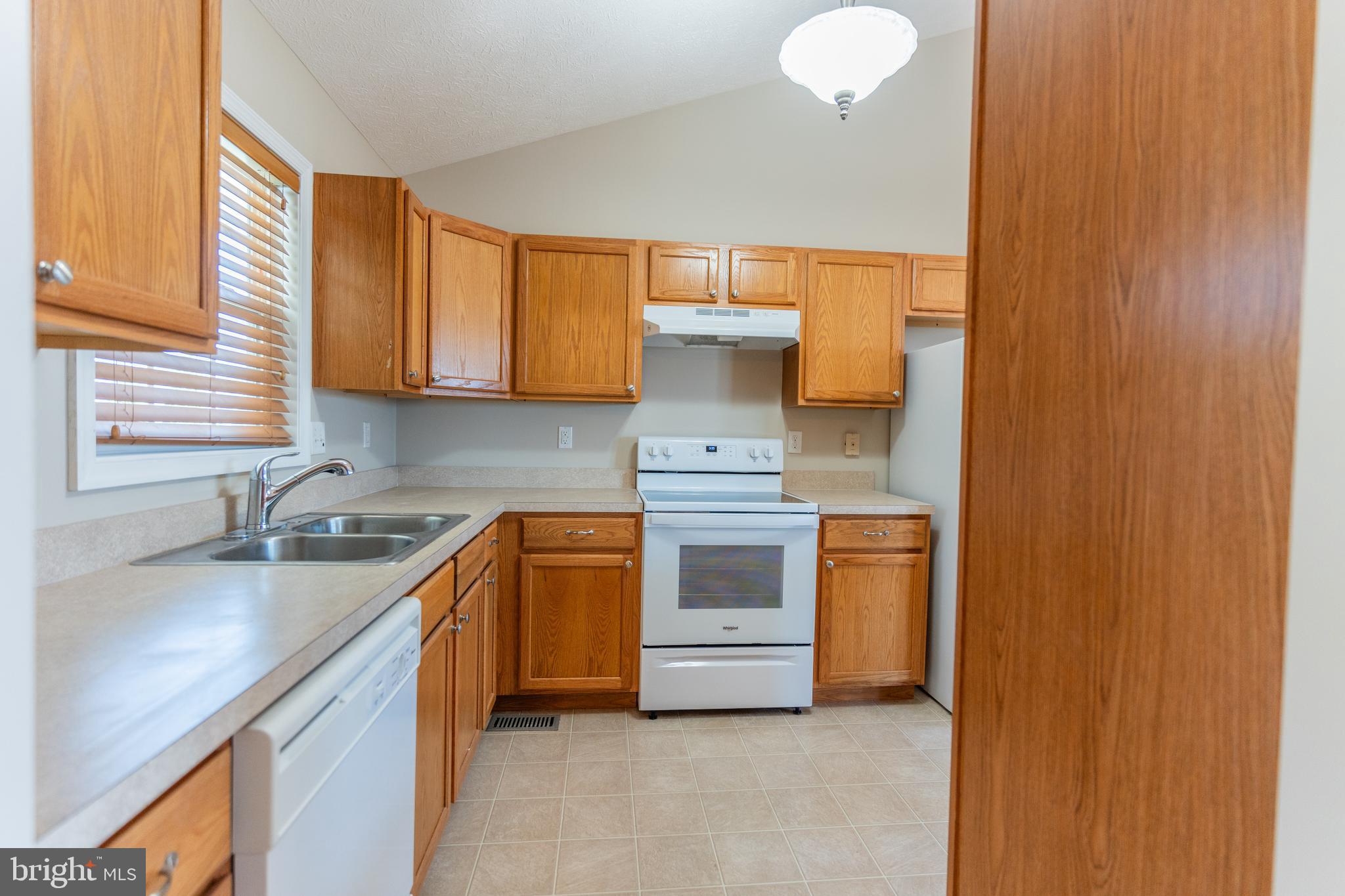 PEBBLE RIDGE - Residential