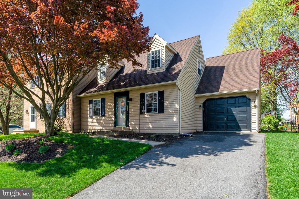 Photo of 450 Daisy Lane, LANCASTER, PA 17602 (MLS # PALA2086404)