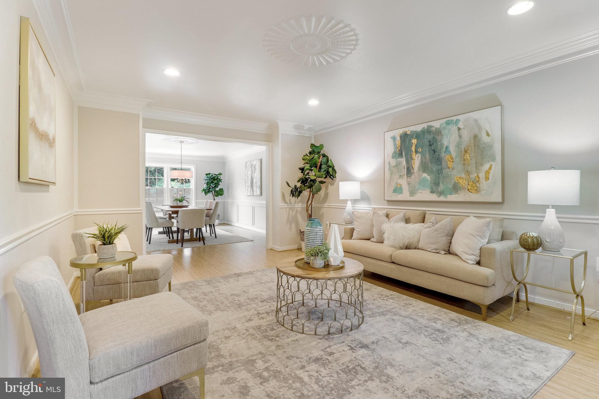 EMBASSY COURT - Residential