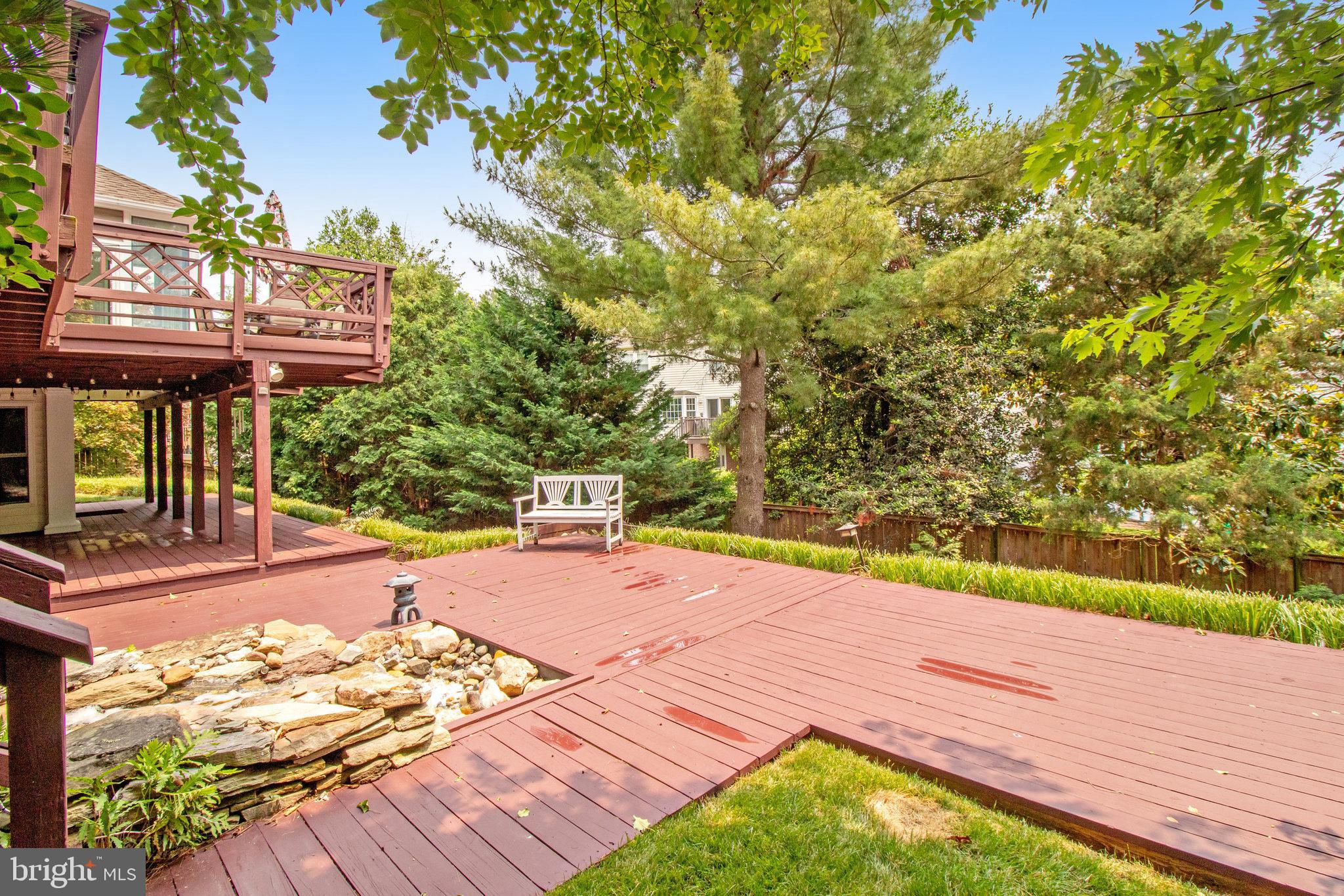 EMBASSY COURT - Residential