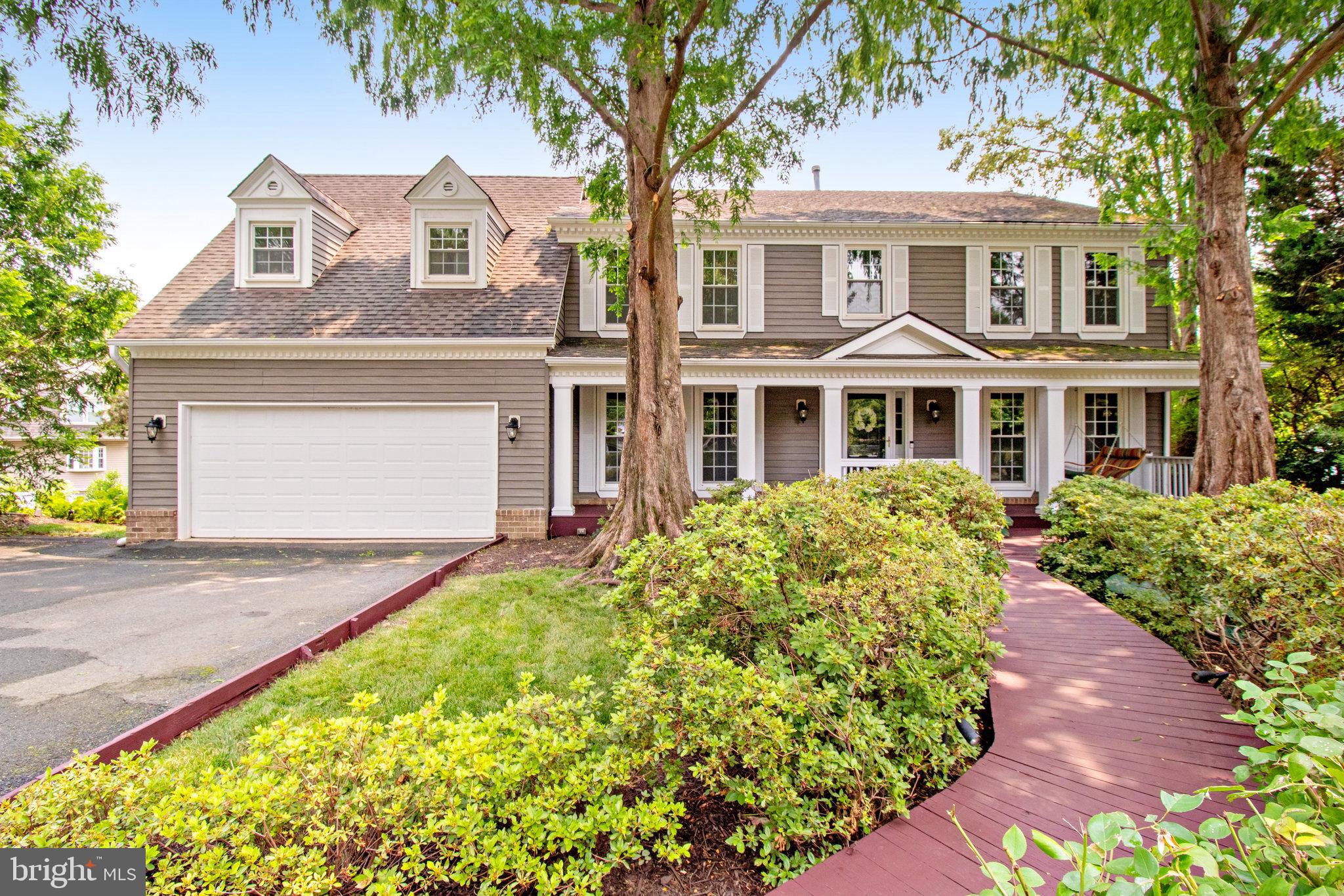 EMBASSY COURT - Residential