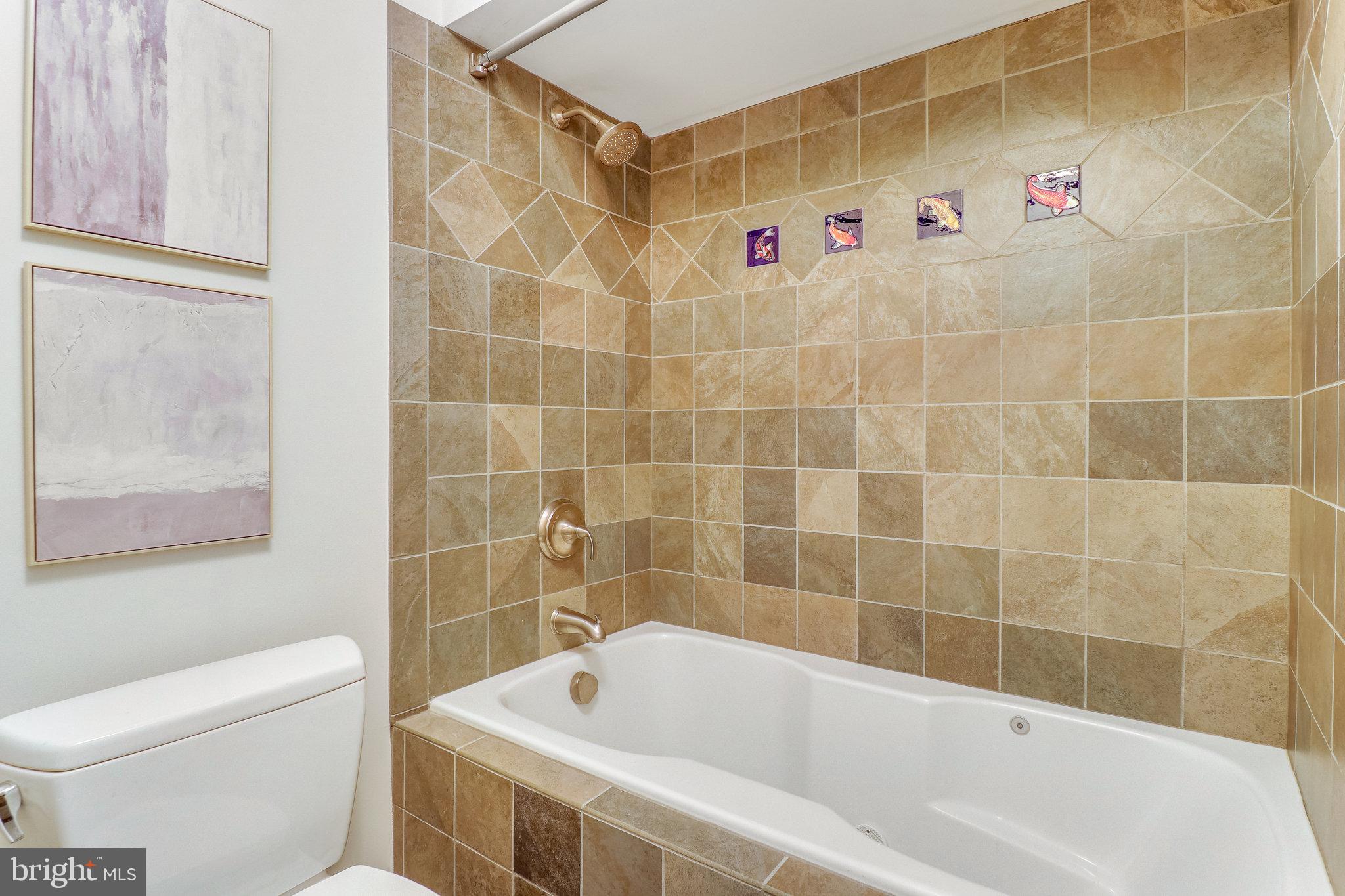 EMBASSY COURT - Residential