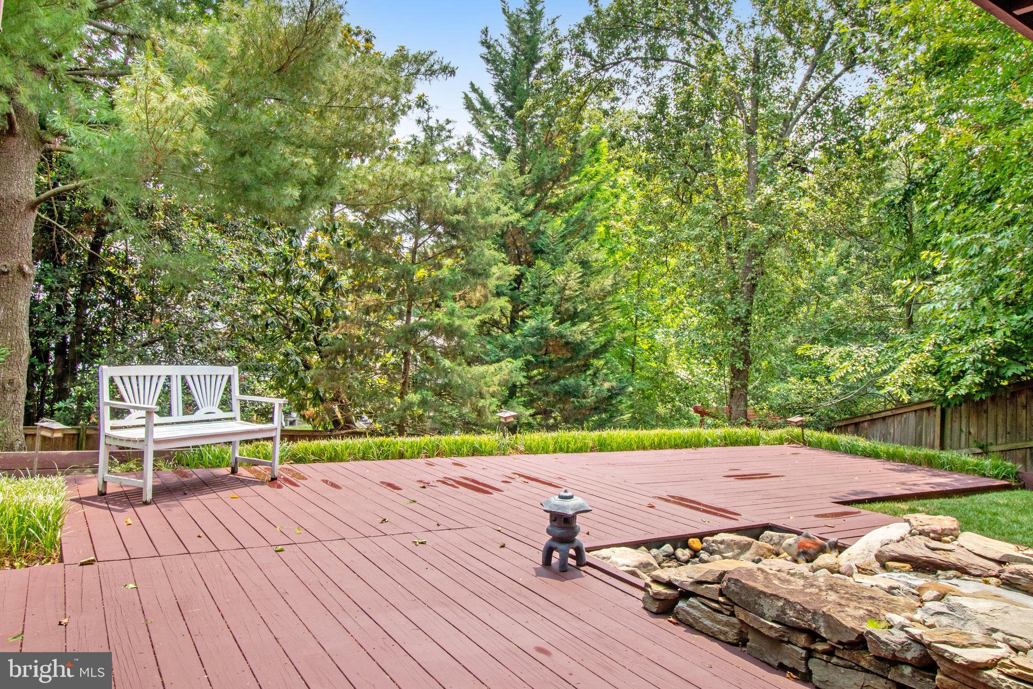 EMBASSY COURT - Residential