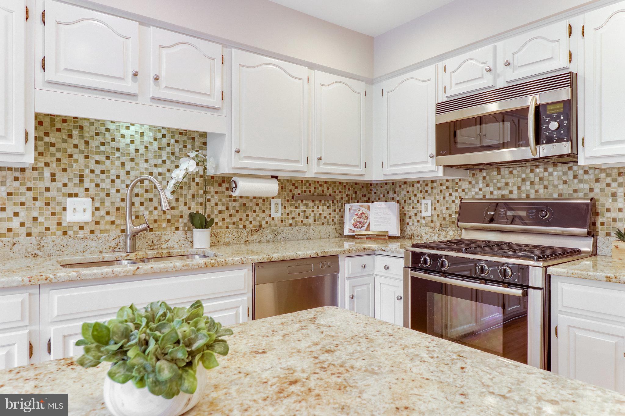 EMBASSY COURT - Residential