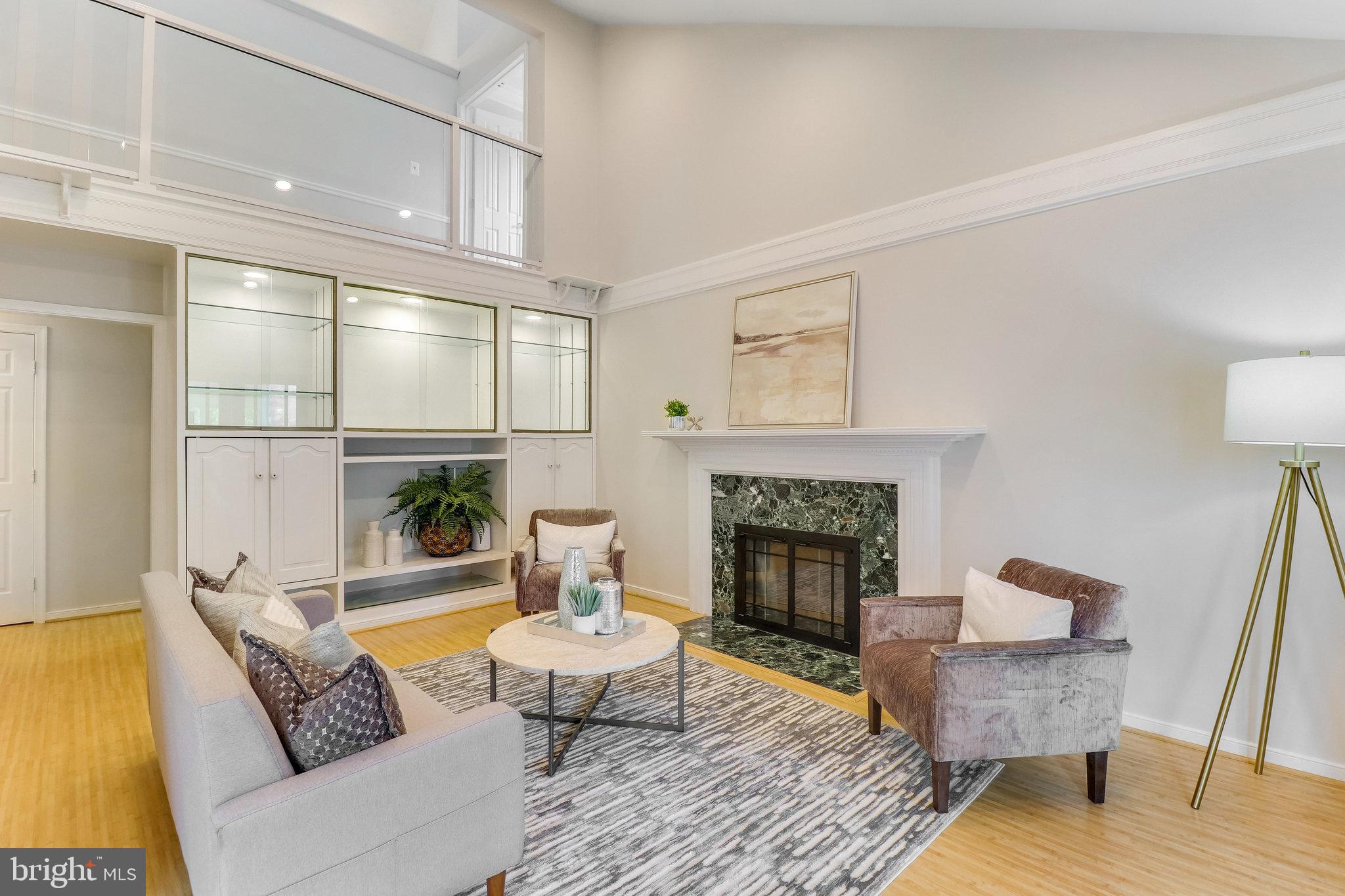 EMBASSY COURT - Residential