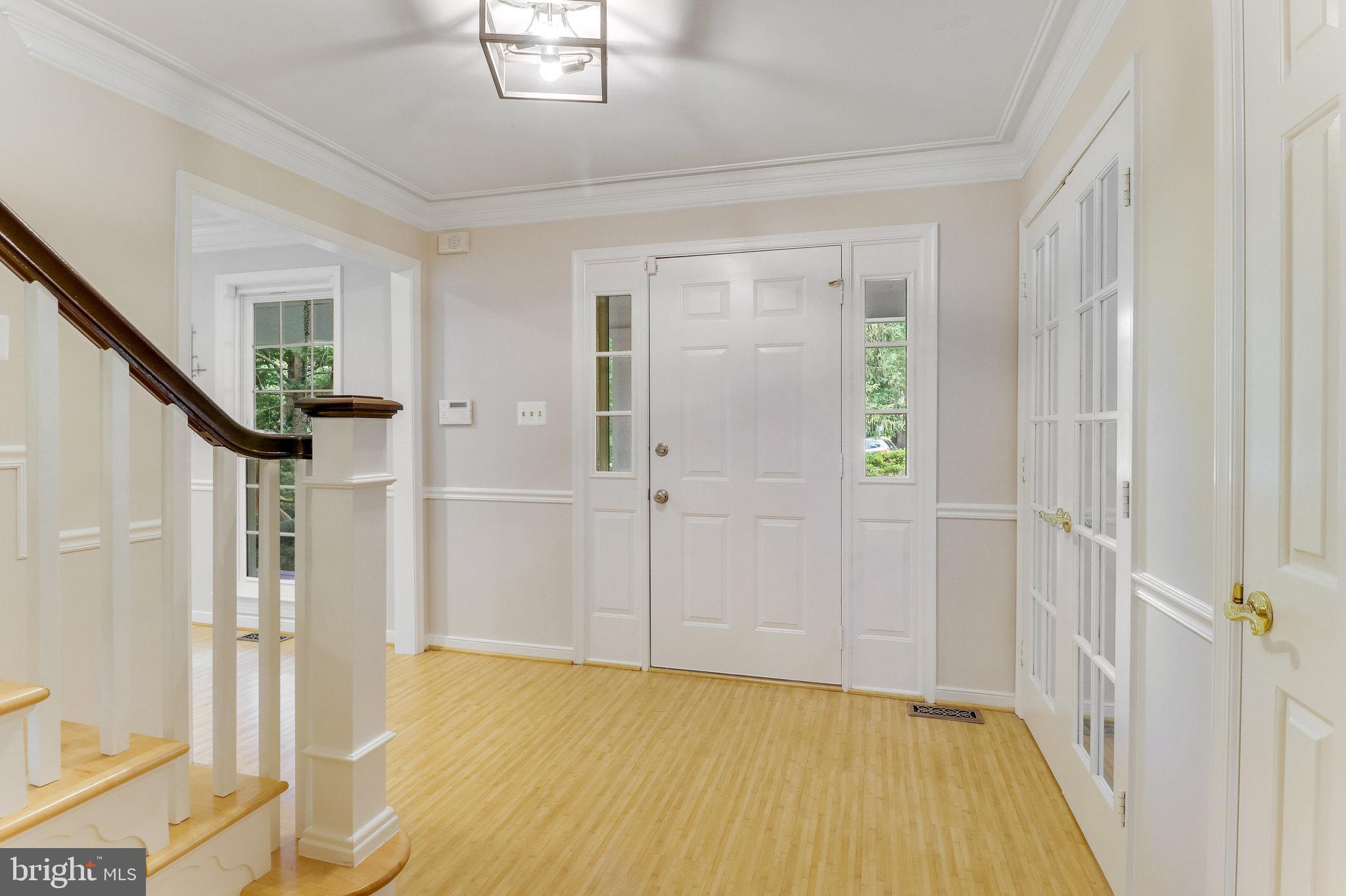 EMBASSY COURT - Residential