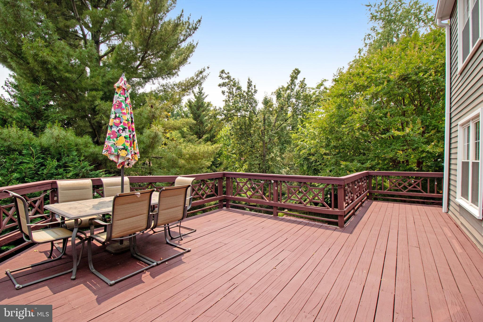 EMBASSY COURT - Residential