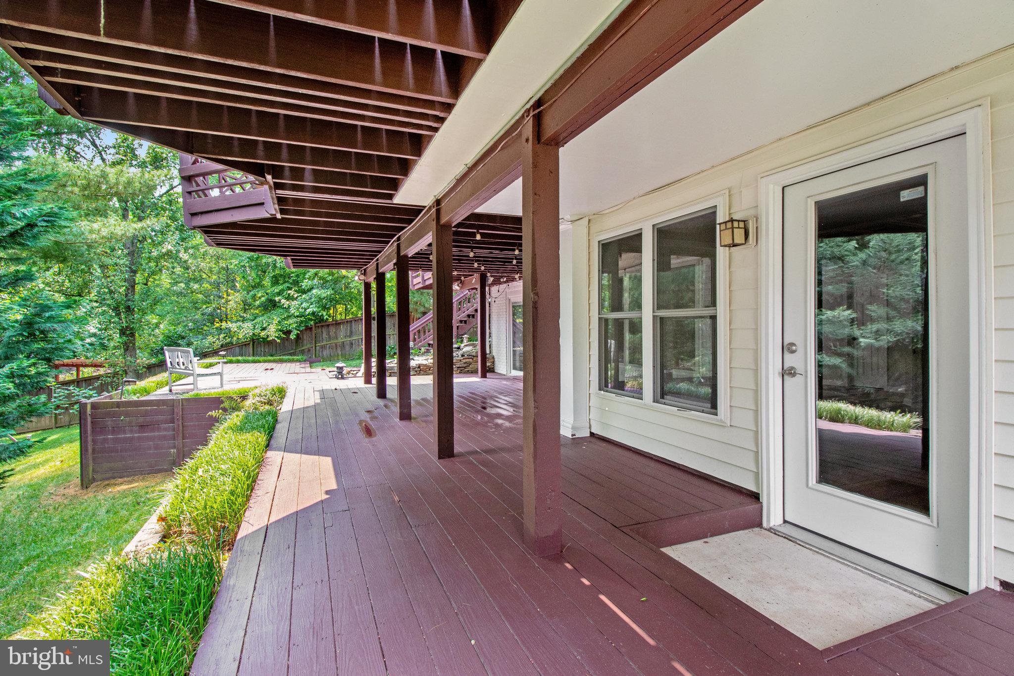 EMBASSY COURT - Residential