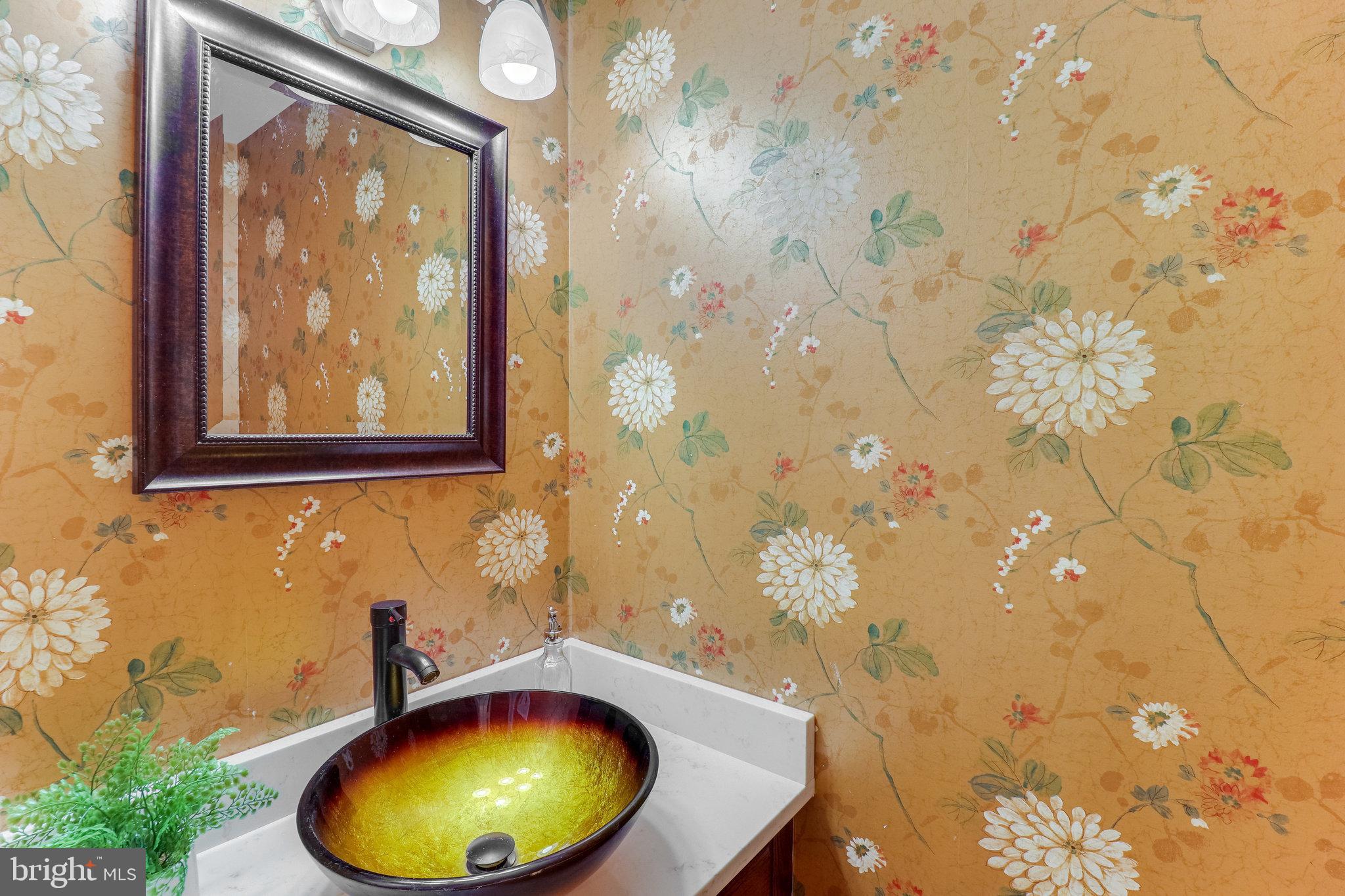 EMBASSY COURT - Residential