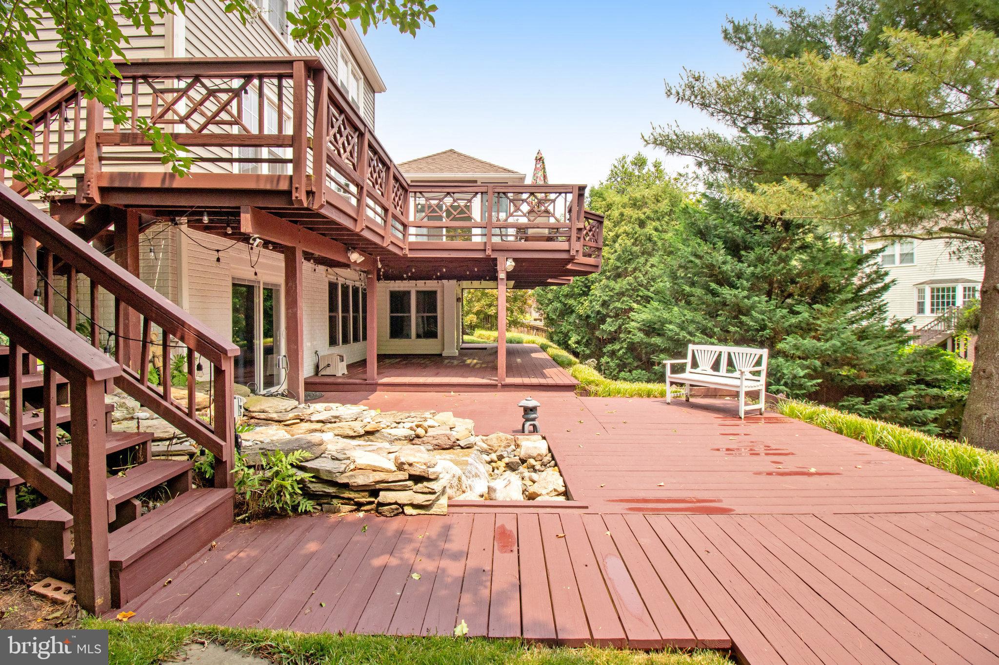 EMBASSY COURT - Residential