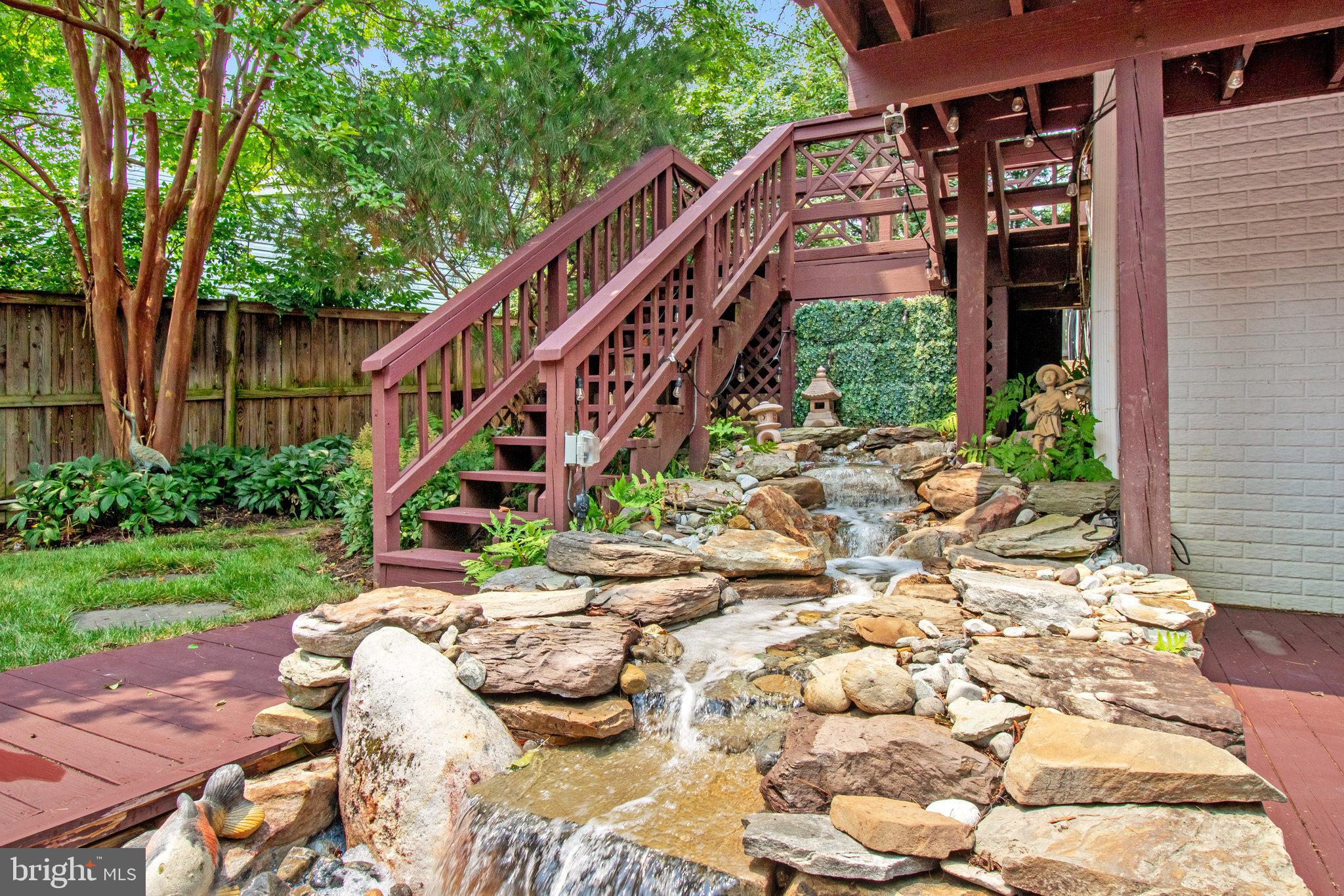 EMBASSY COURT - Residential