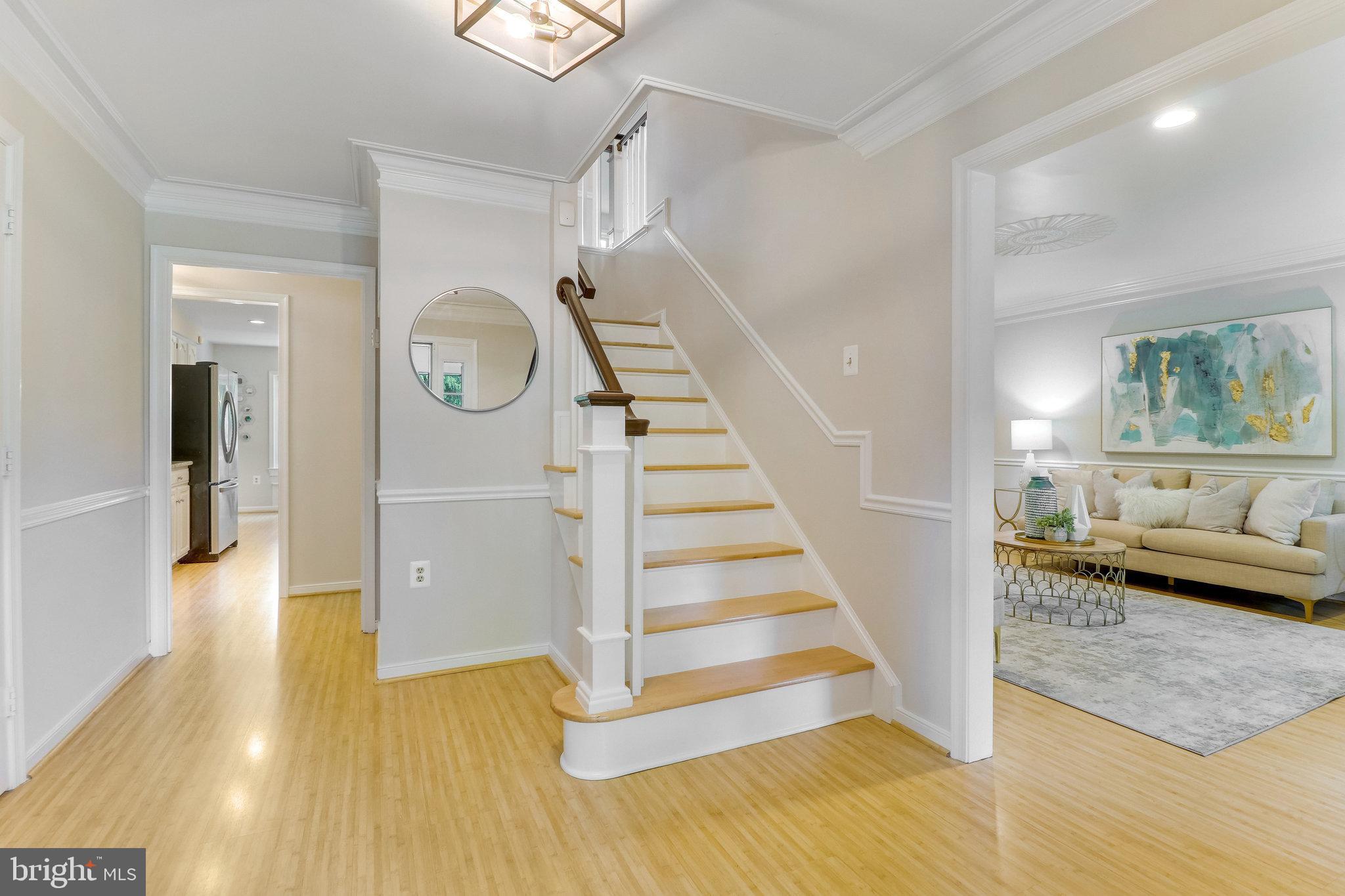 EMBASSY COURT - Residential