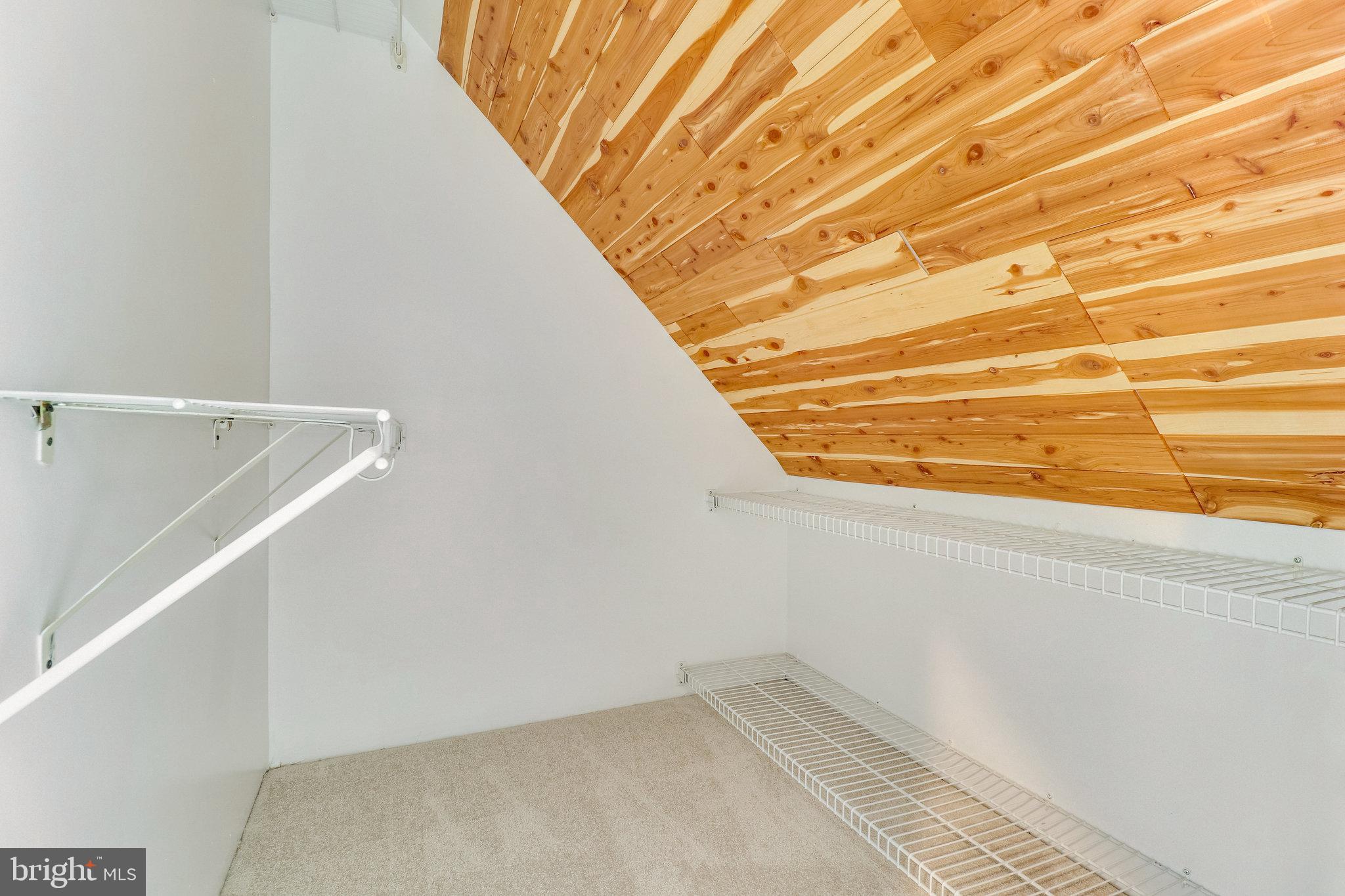 EMBASSY COURT - Residential