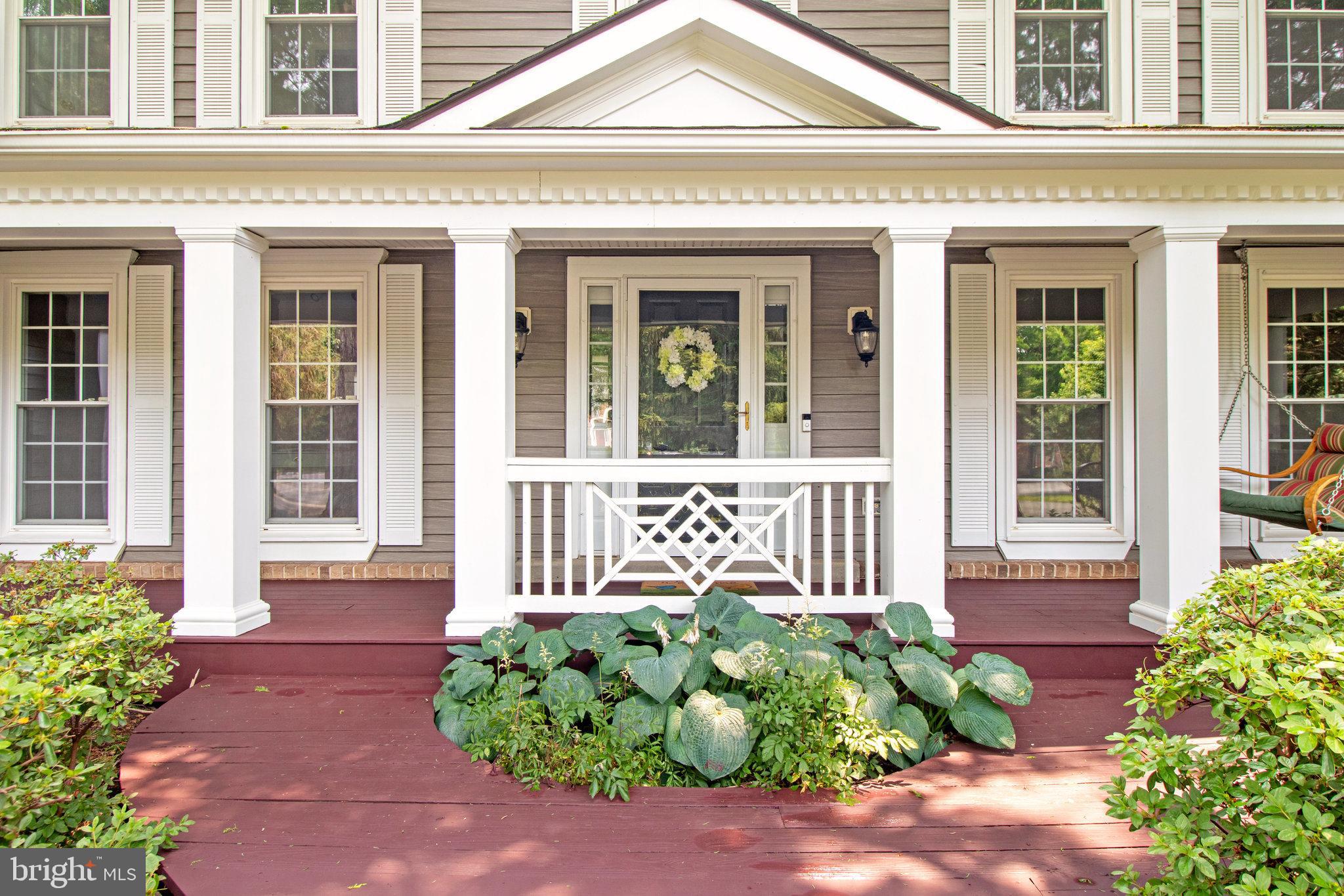 EMBASSY COURT - Residential