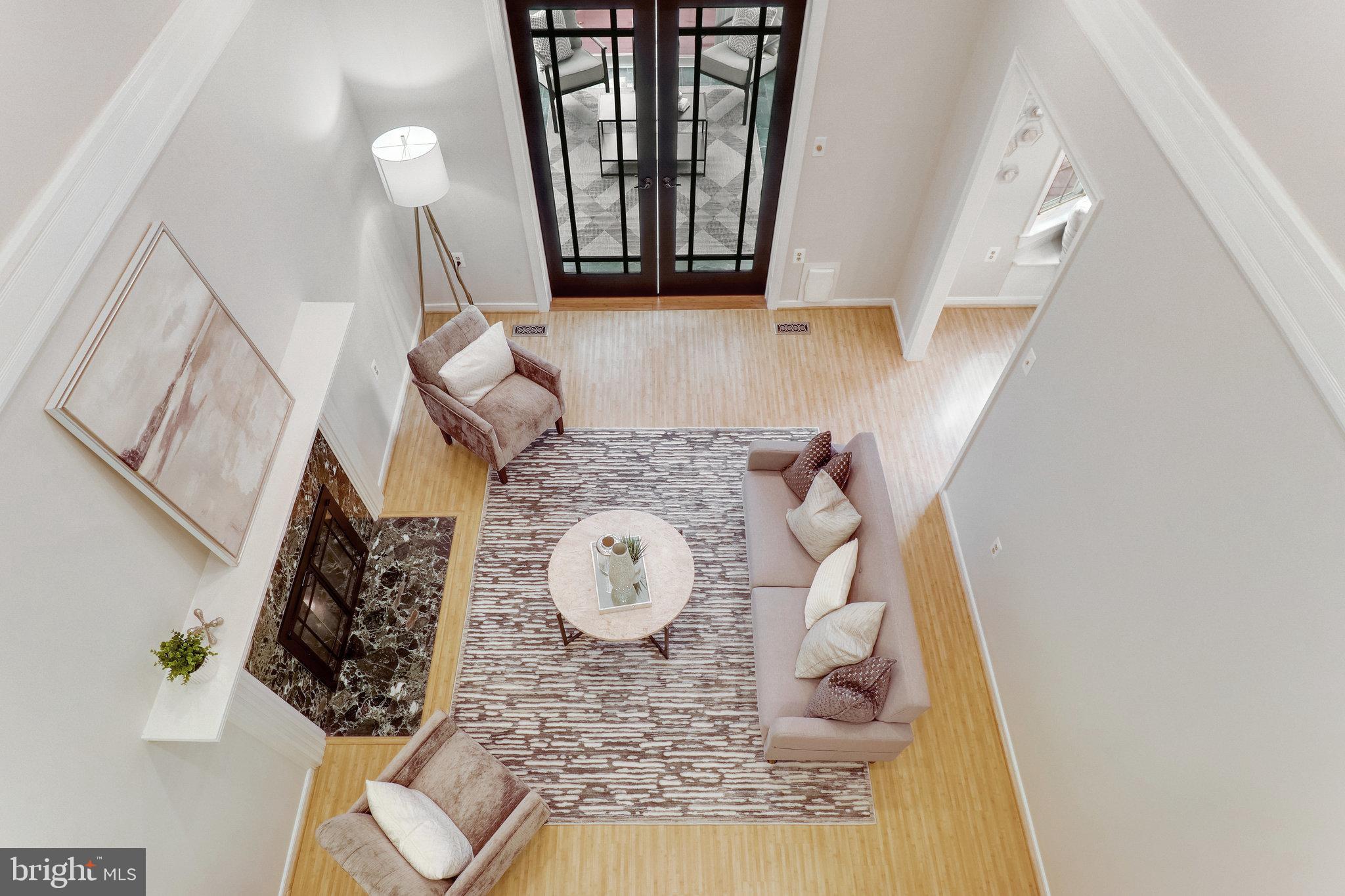 EMBASSY COURT - Residential