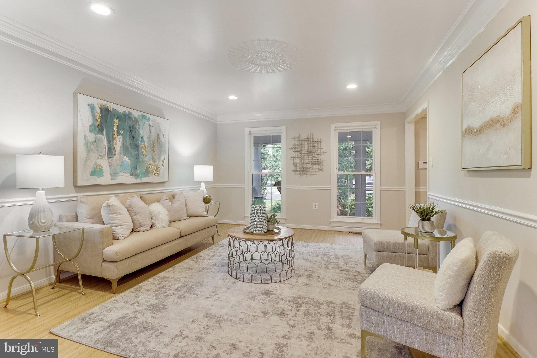 EMBASSY COURT - Residential