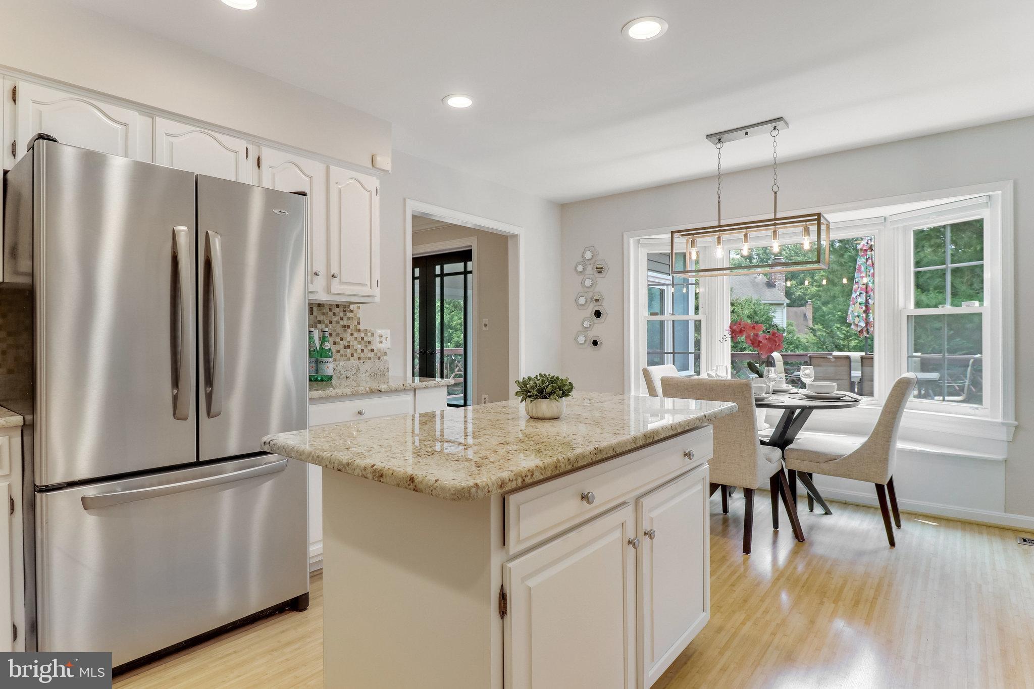 EMBASSY COURT - Residential