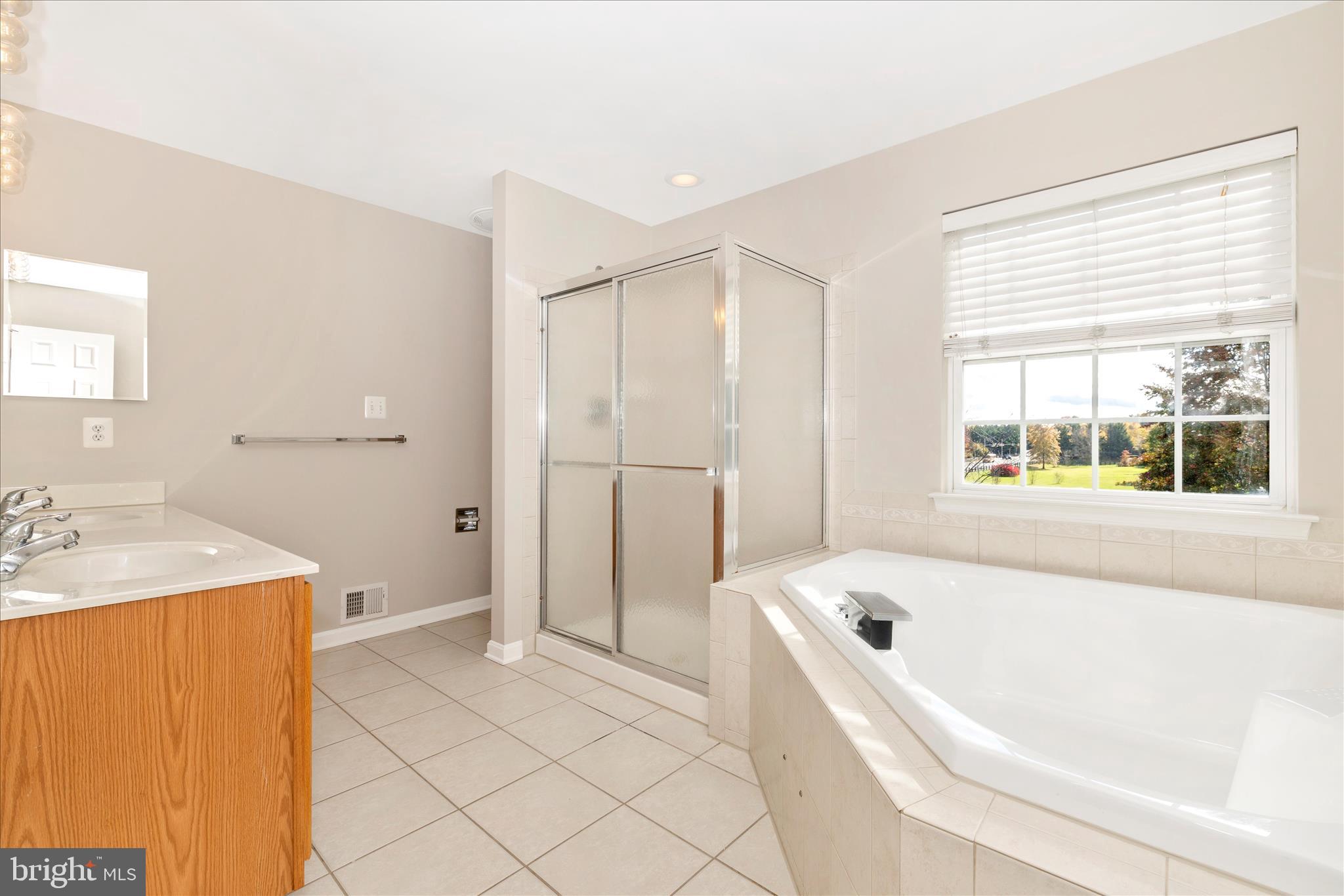 CLOVER RIDGE - Residential