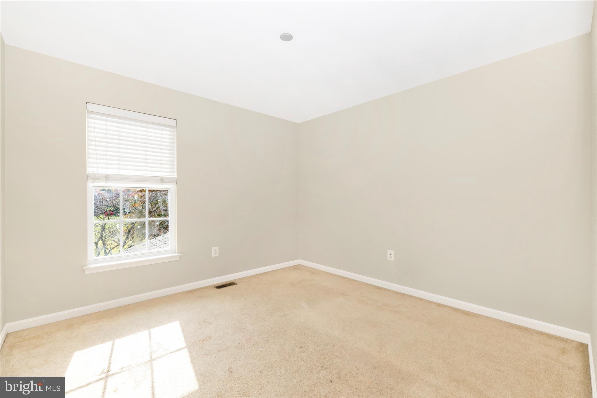 CLOVER RIDGE - Residential