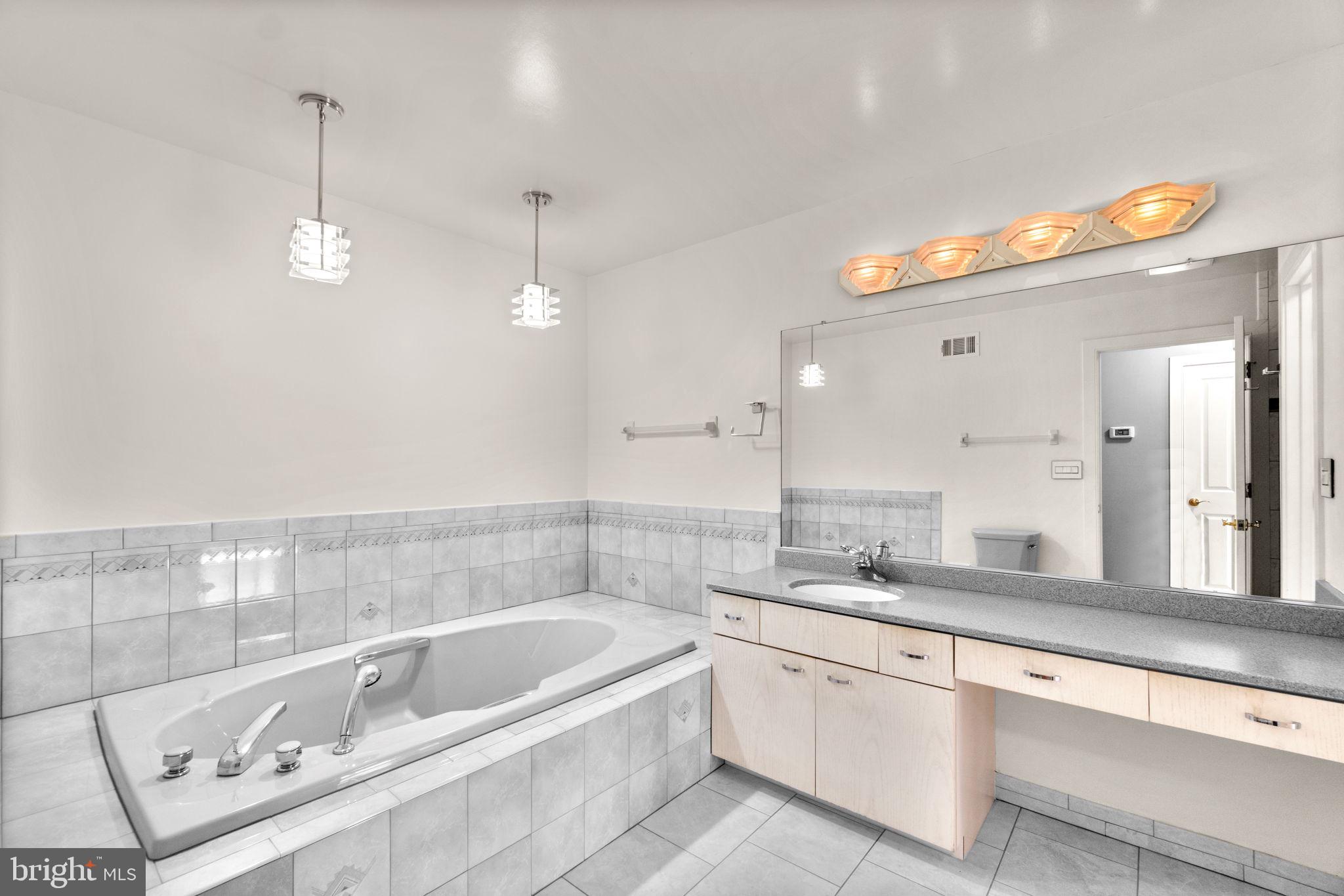 WOODSTOCK RIDGE ESTATES - Residential