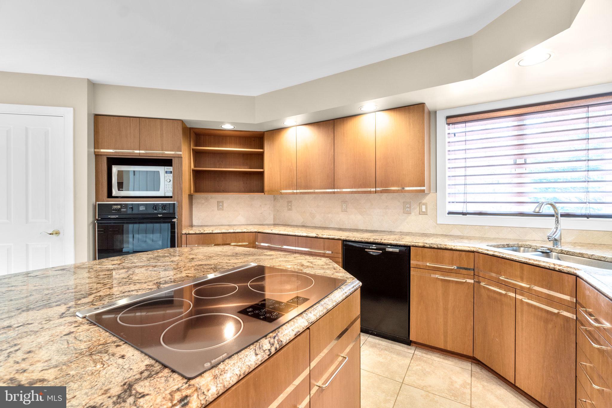 WOODSTOCK RIDGE ESTATES - Residential