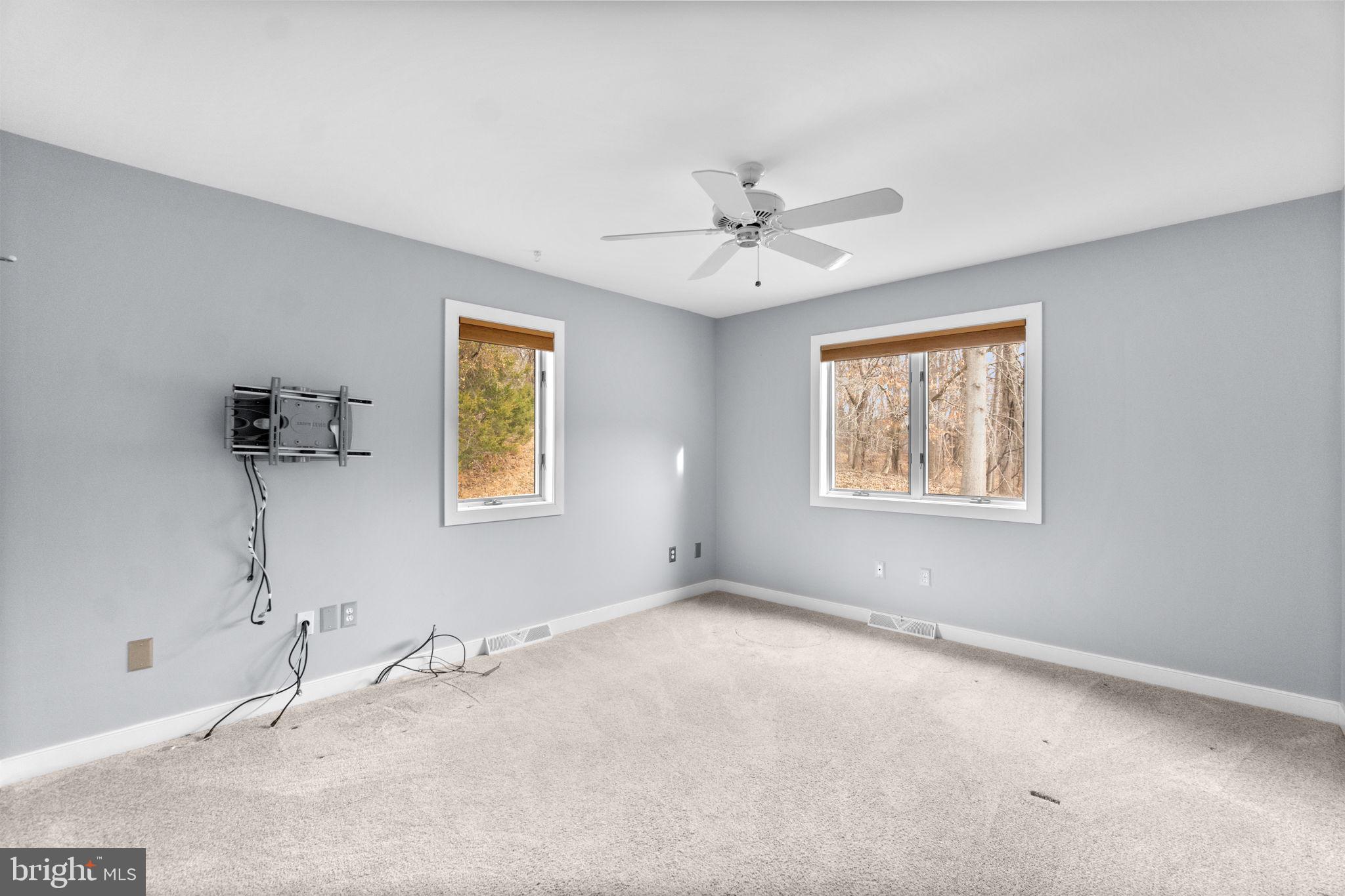 WOODSTOCK RIDGE ESTATES - Residential