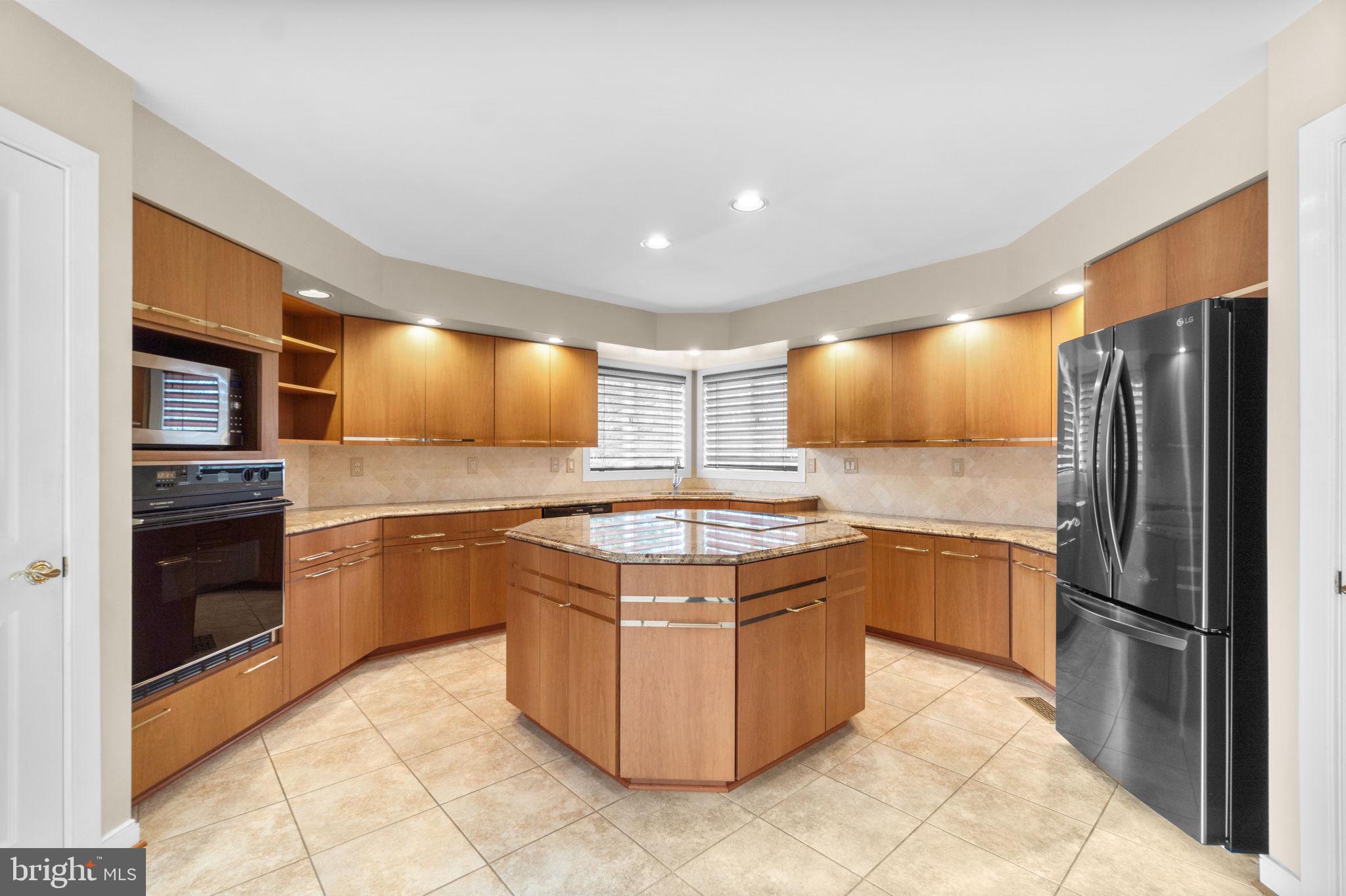 WOODSTOCK RIDGE ESTATES - Residential