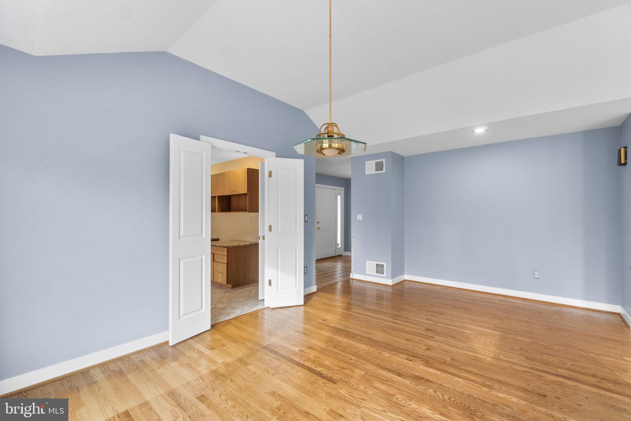 WOODSTOCK RIDGE ESTATES - Residential